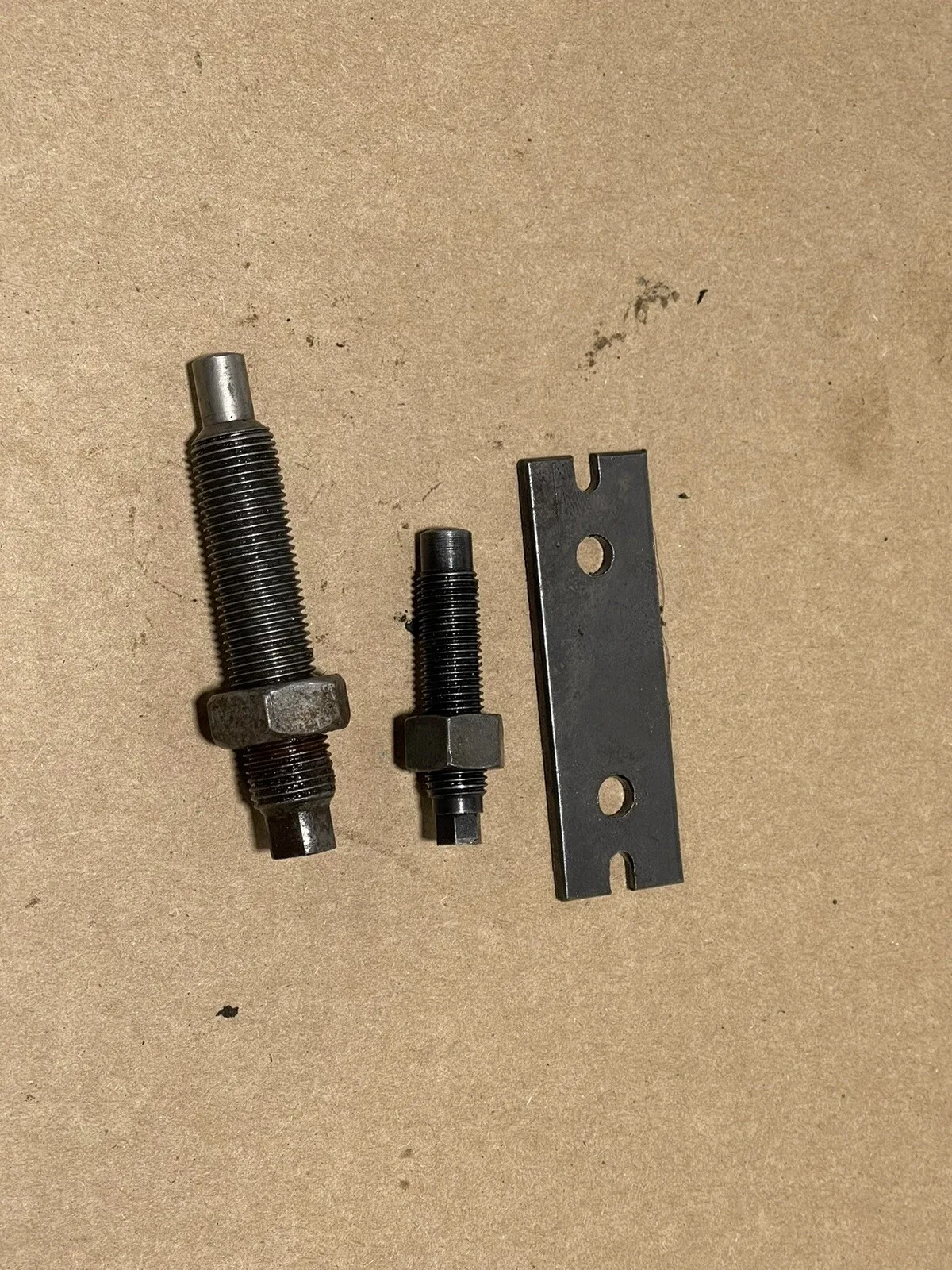 1997-2002 Jeep TJ Wrangler 32RH Band Adjusting Stud Bolt image 3