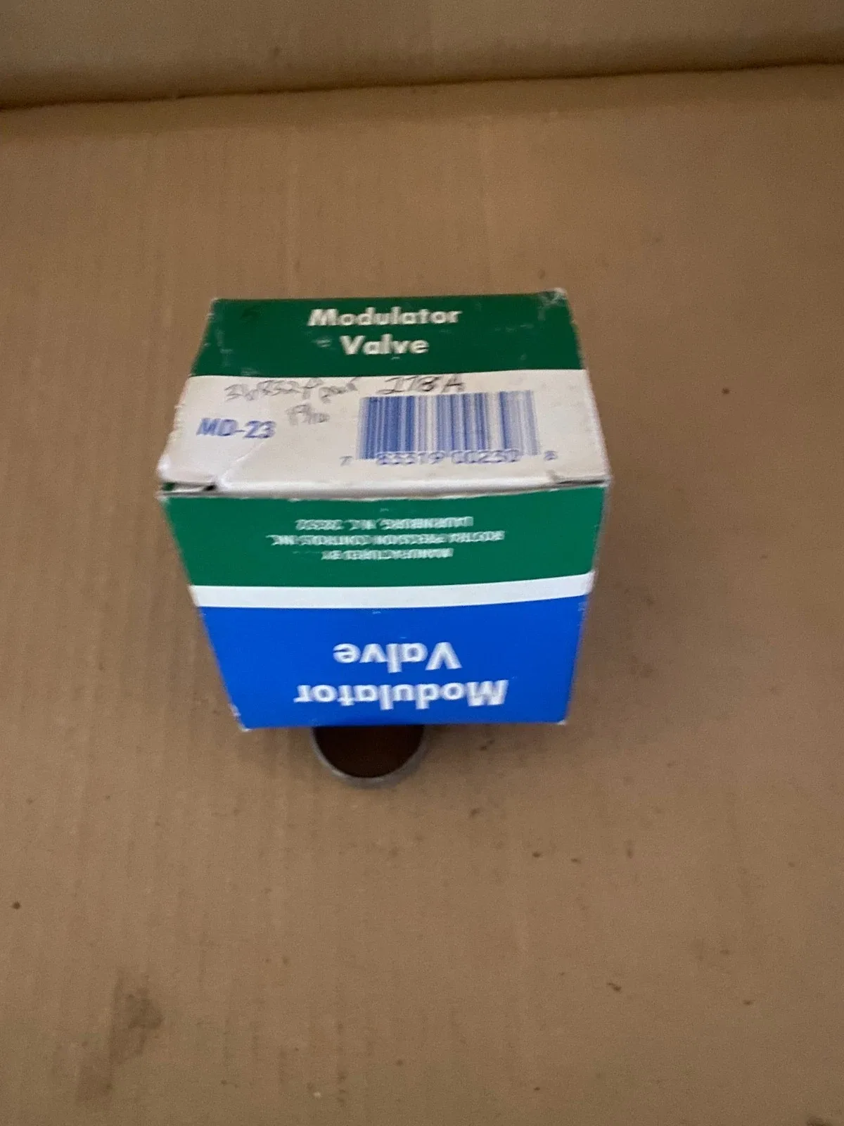 Ford C6 Transmission Modulator (73-) Push-In Green Stripe image 2
