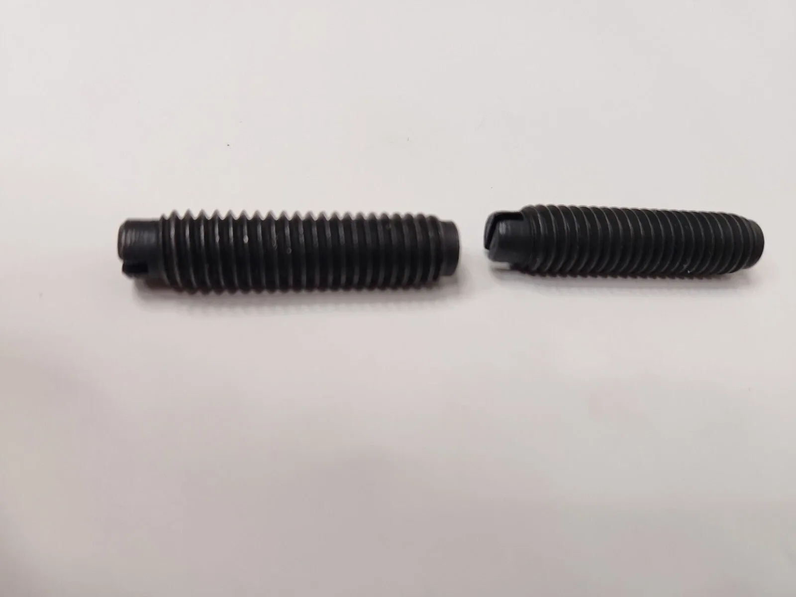 Ford Band Screws D1AZ-7A178-A - New Old Stock image 2