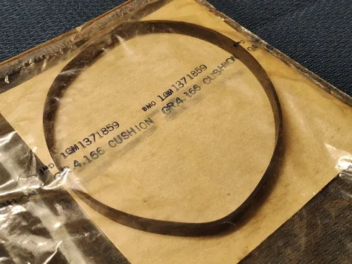 NOS GM 1371859 Transmission Cushion Band image 2