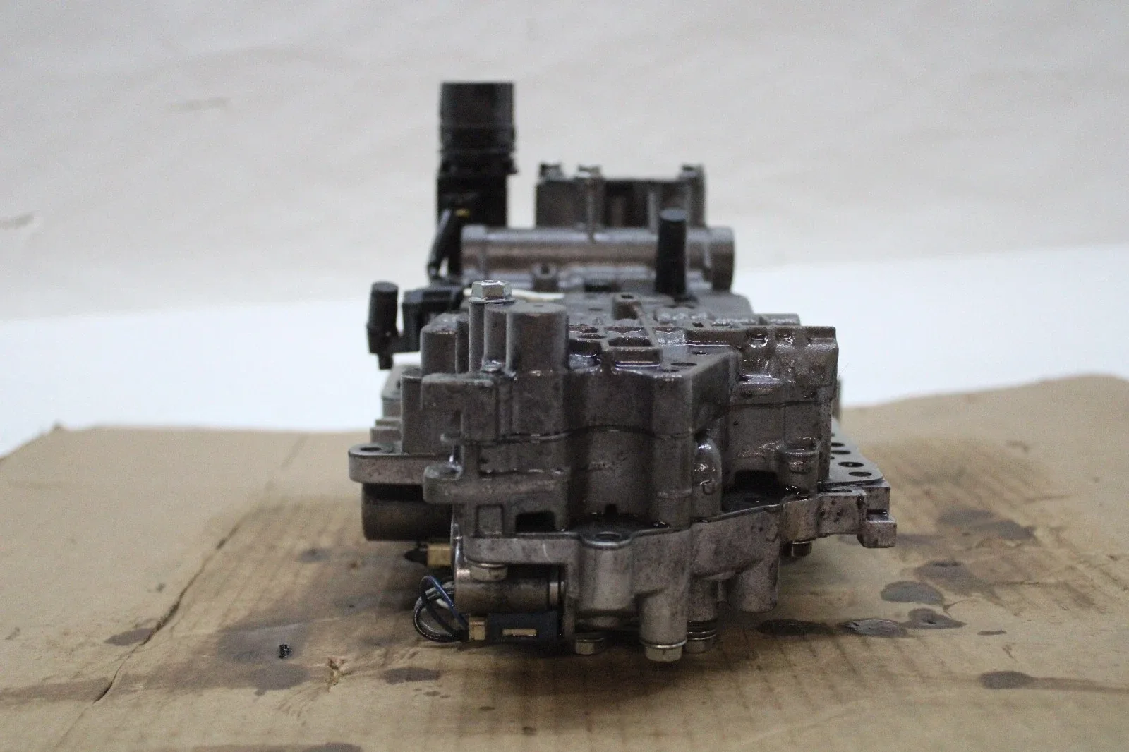 2015-2018 Toyota RAV4 Transmission Valve Body OEM image 3