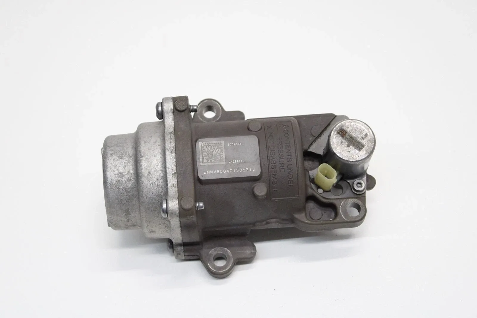 2018-2020 Buick Regal Sportback AWD Automatic Transmission Servo Accumulator 24288117 image 3