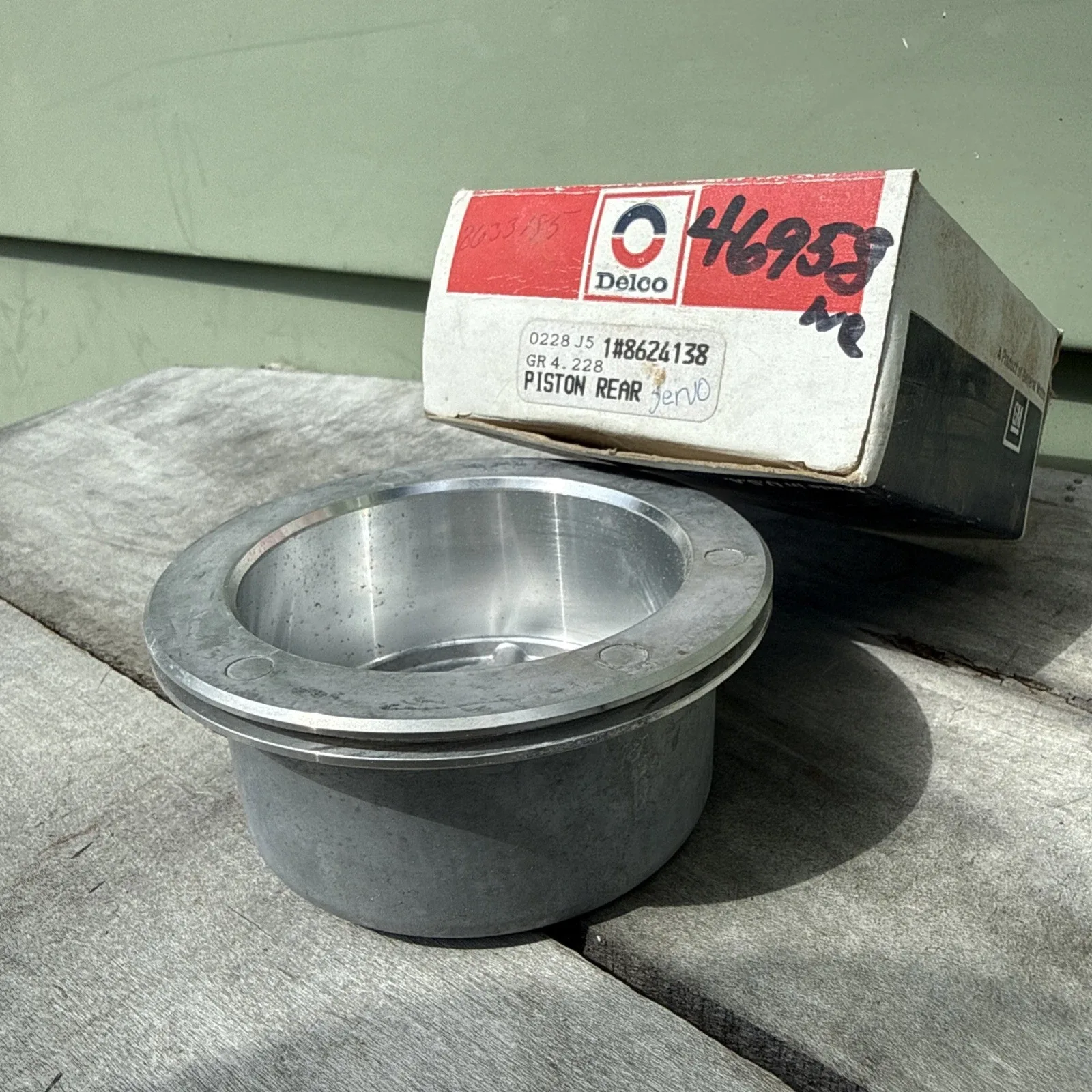 GM Turbo 400 Rear Servo Piston 8624138 - NOS image 3