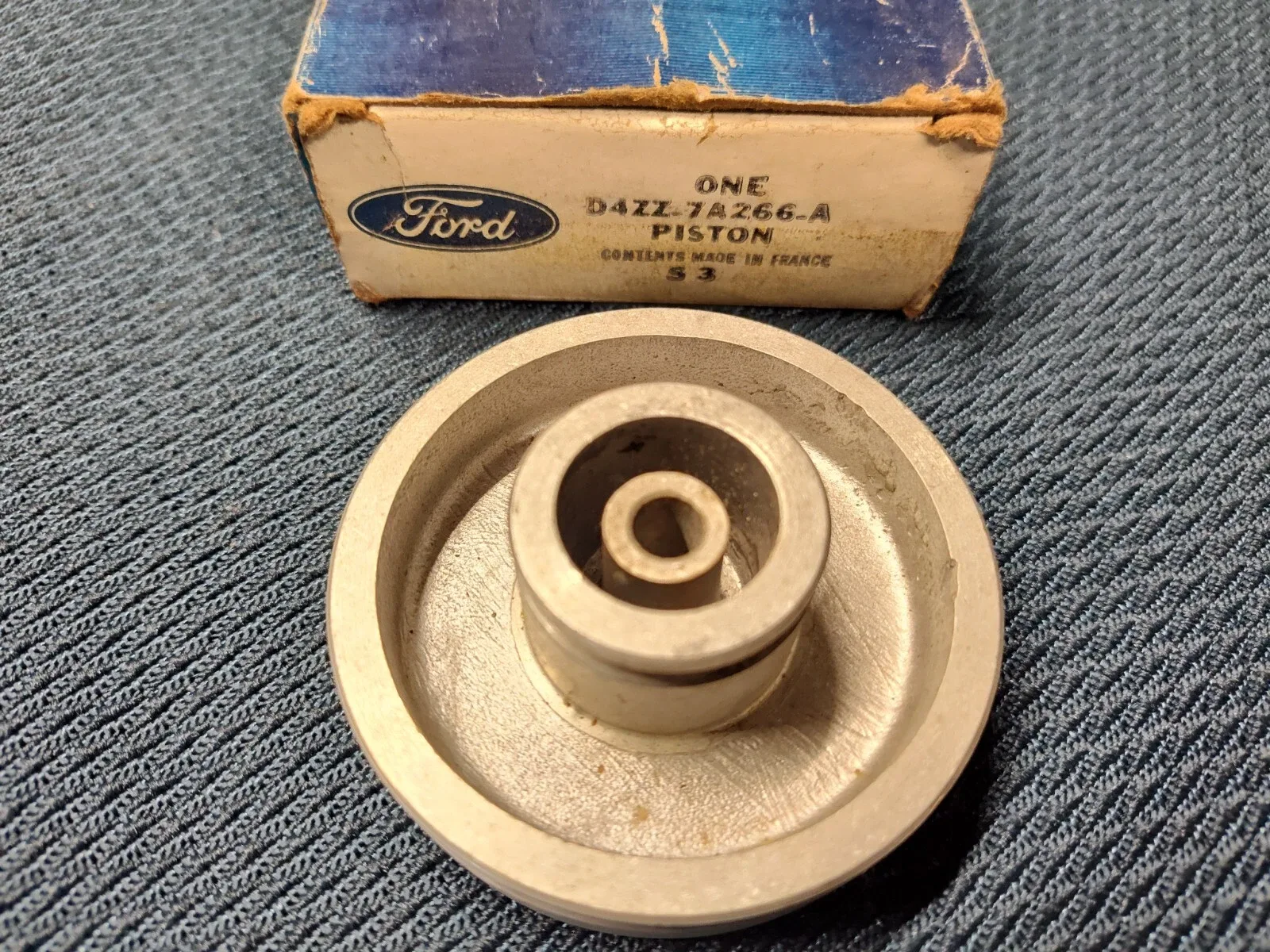 Ford D4ZZ-7A266-A NOS Transmission Reverse Band Servo Piston - C3 A/T image 2