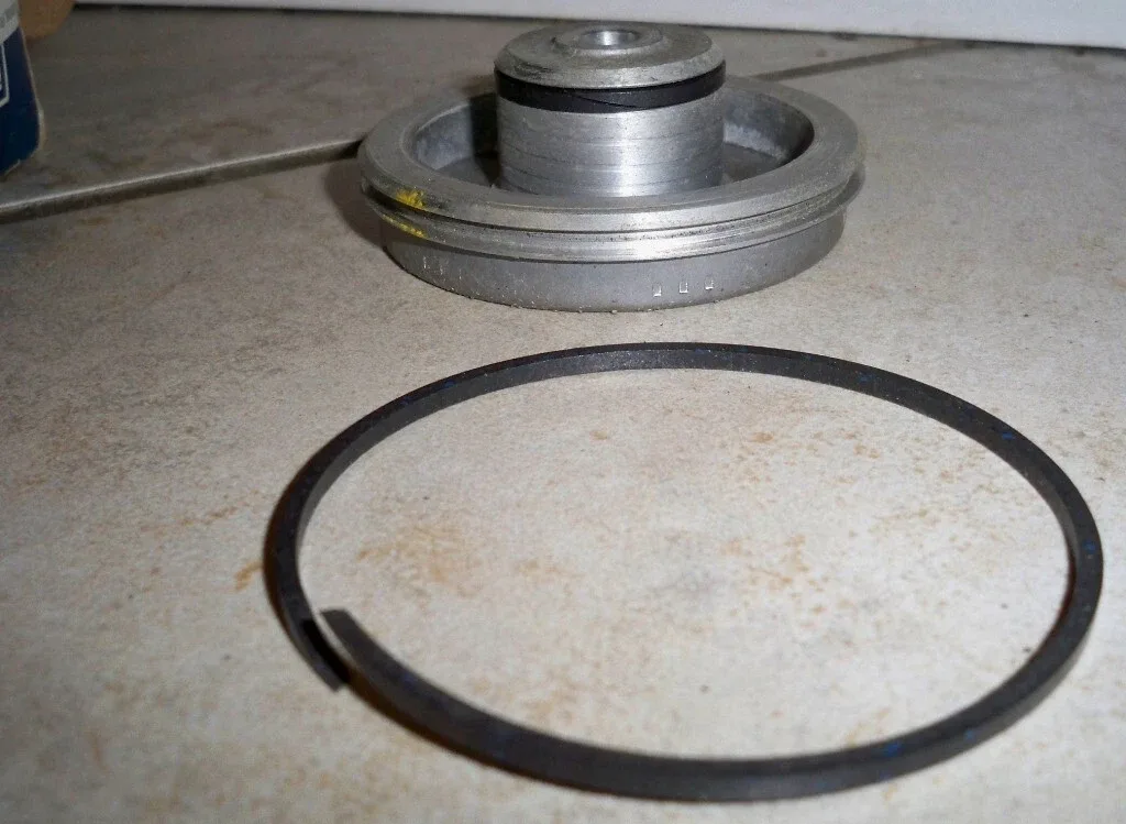 1980-1981 GM X Body Automatic Transmission Servo Piston 8631922 image 4