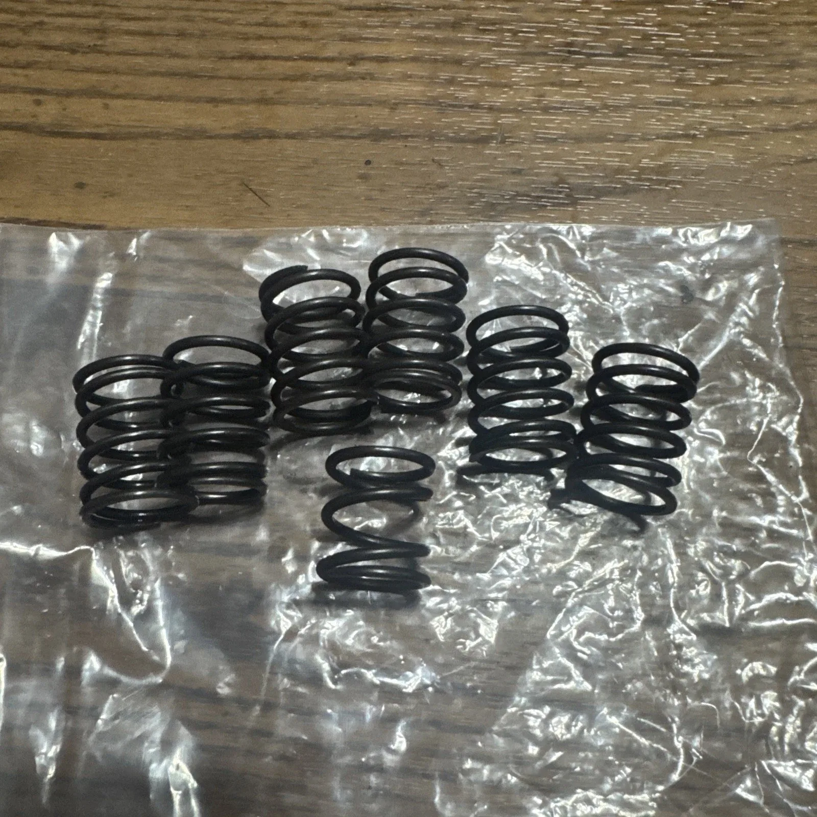 1982-up 700R4 / 4L60E 2-4 Servo Spring SUB-K3309CA (OE 8654391) image 2