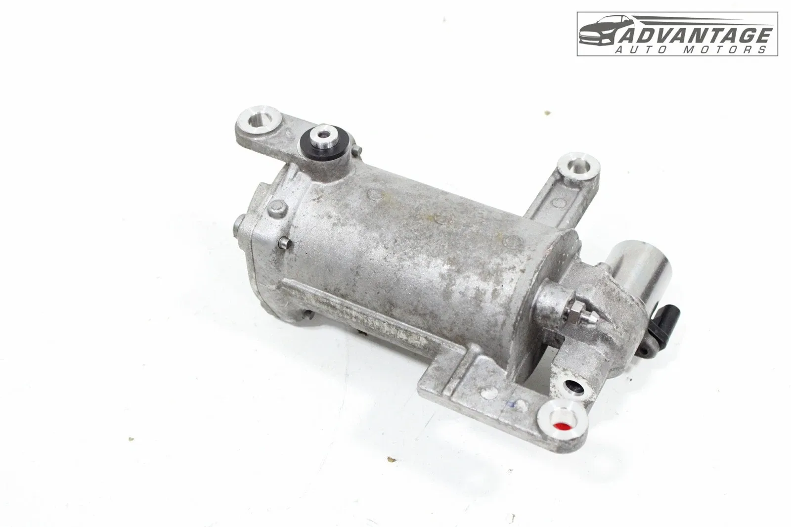 2024-2025 Chevrolet Trax Transmission Servo Accumulator OEM 24050331 / 24284859 image 4