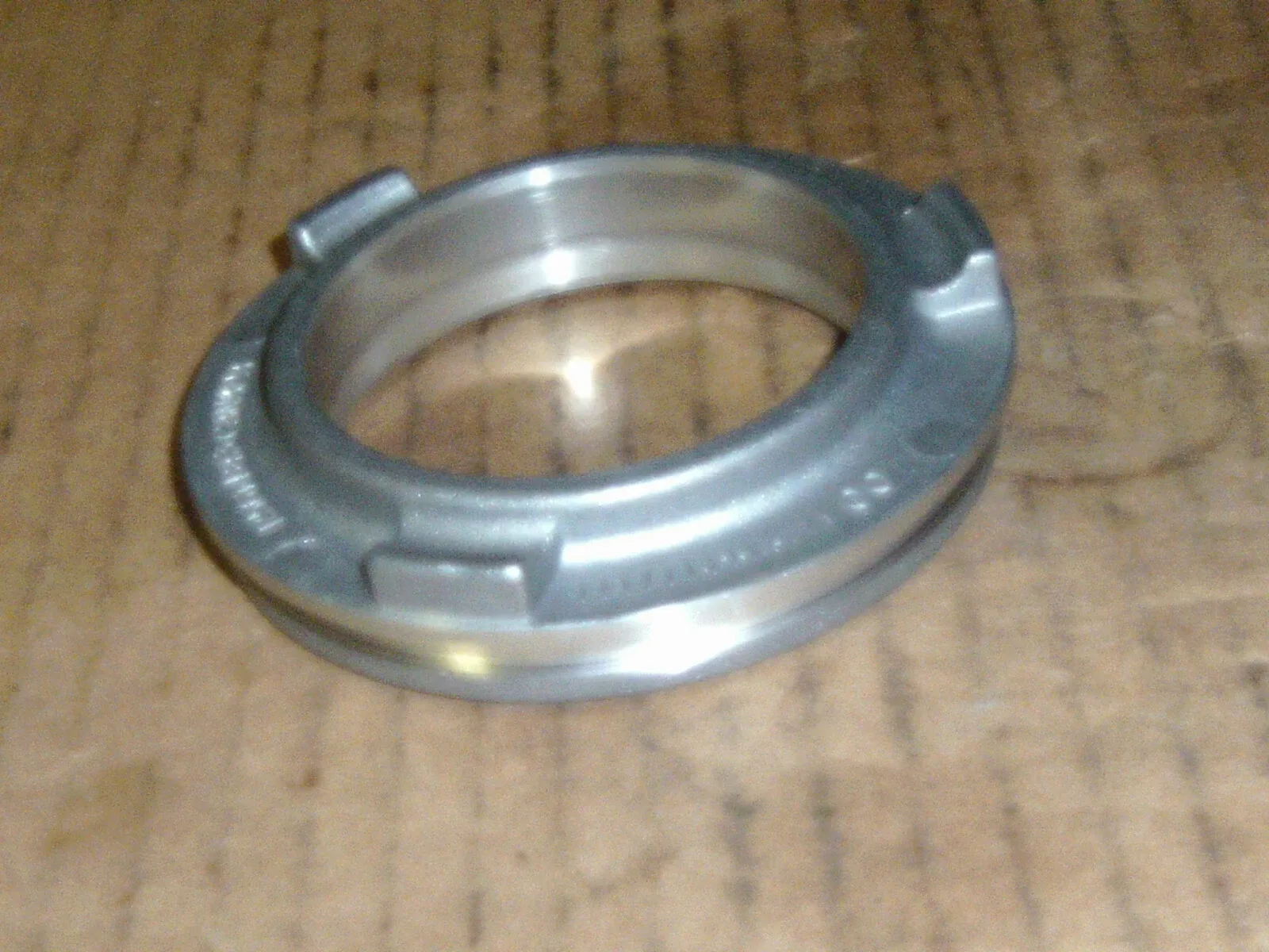 GM OEM 2-4 Inner Servo Piston Housing 8642466 for 700R4 / 4L60 / 4L60E image 4