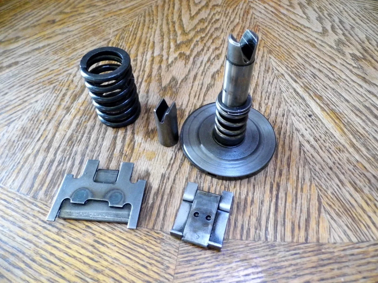 Chevrolet Powerglide Low Brake Band Servo with Struts & Anchors - Used