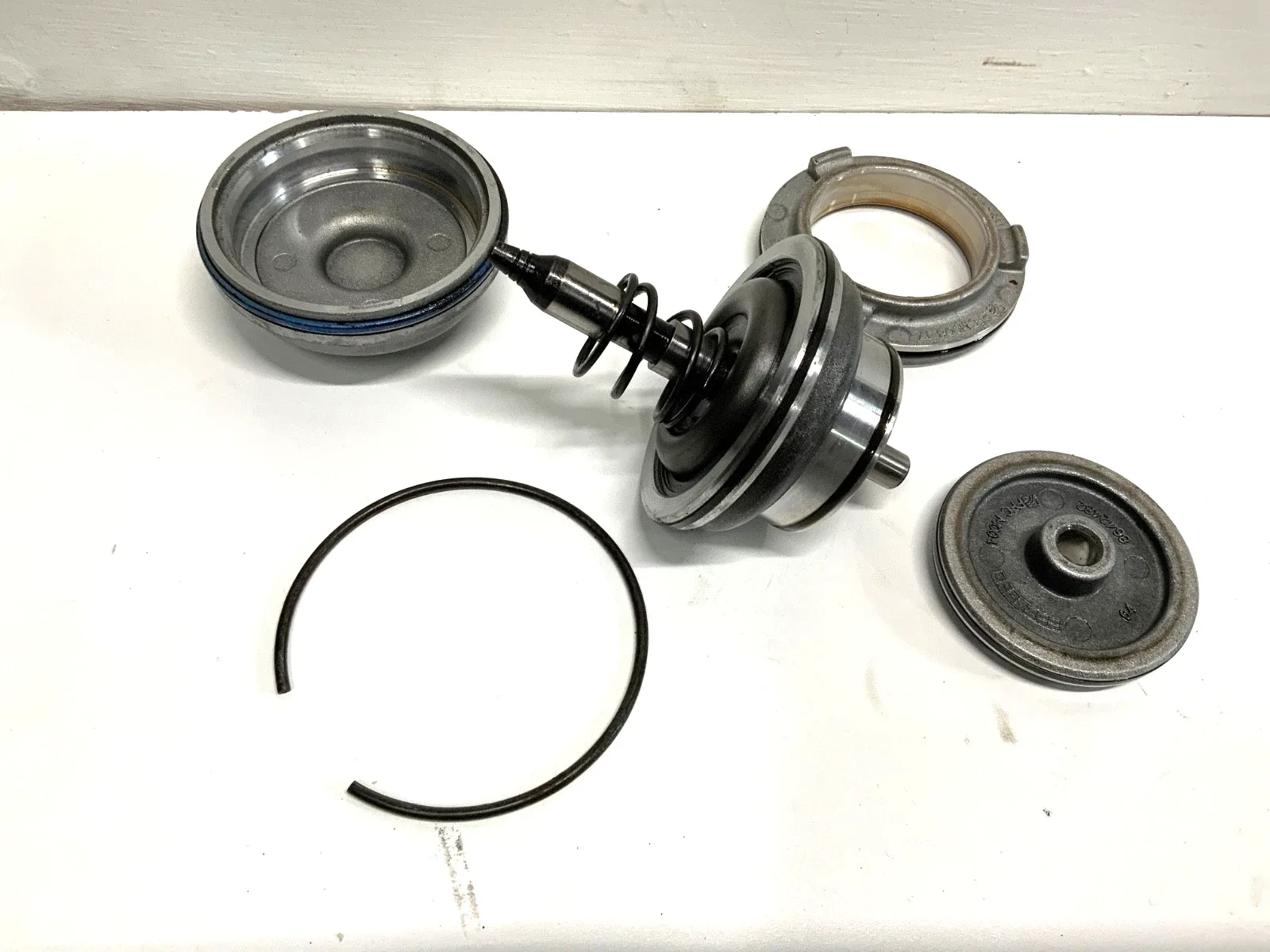 GM 4L60/4L60E/4L65E 2-4 Servo Assembly 8642486 image 4