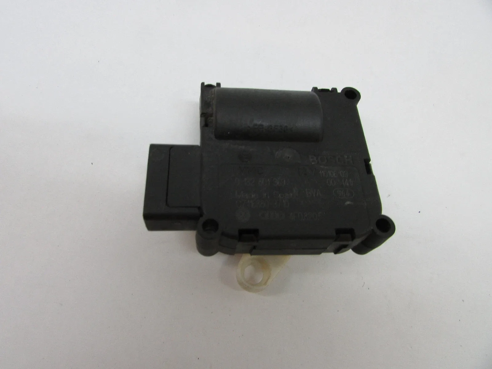 2004-2006 Audi A6 Heating Servo (0 132 801 369)