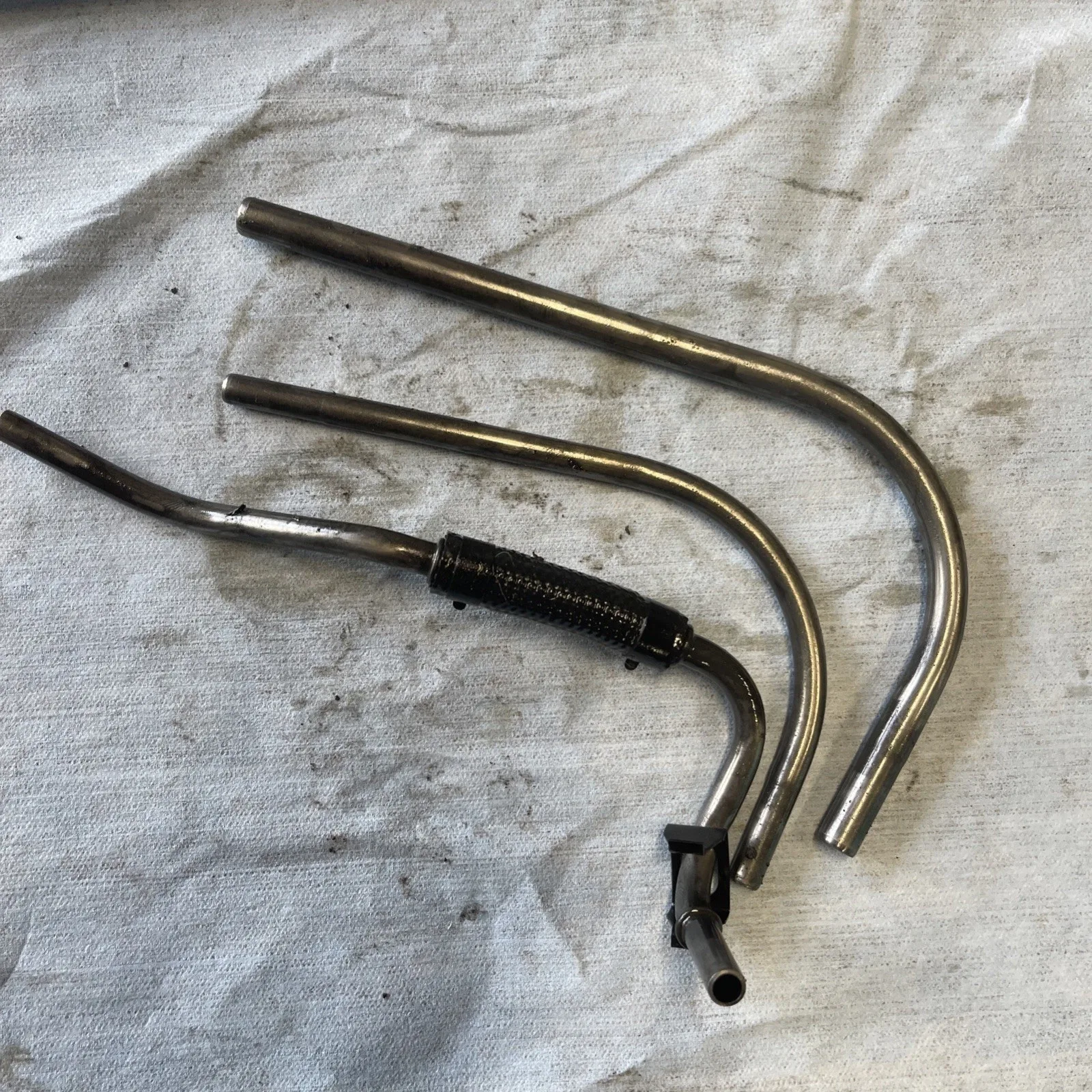 2004 Grand Prix Servo Pickup Tubes - OEM (Used) image 4
