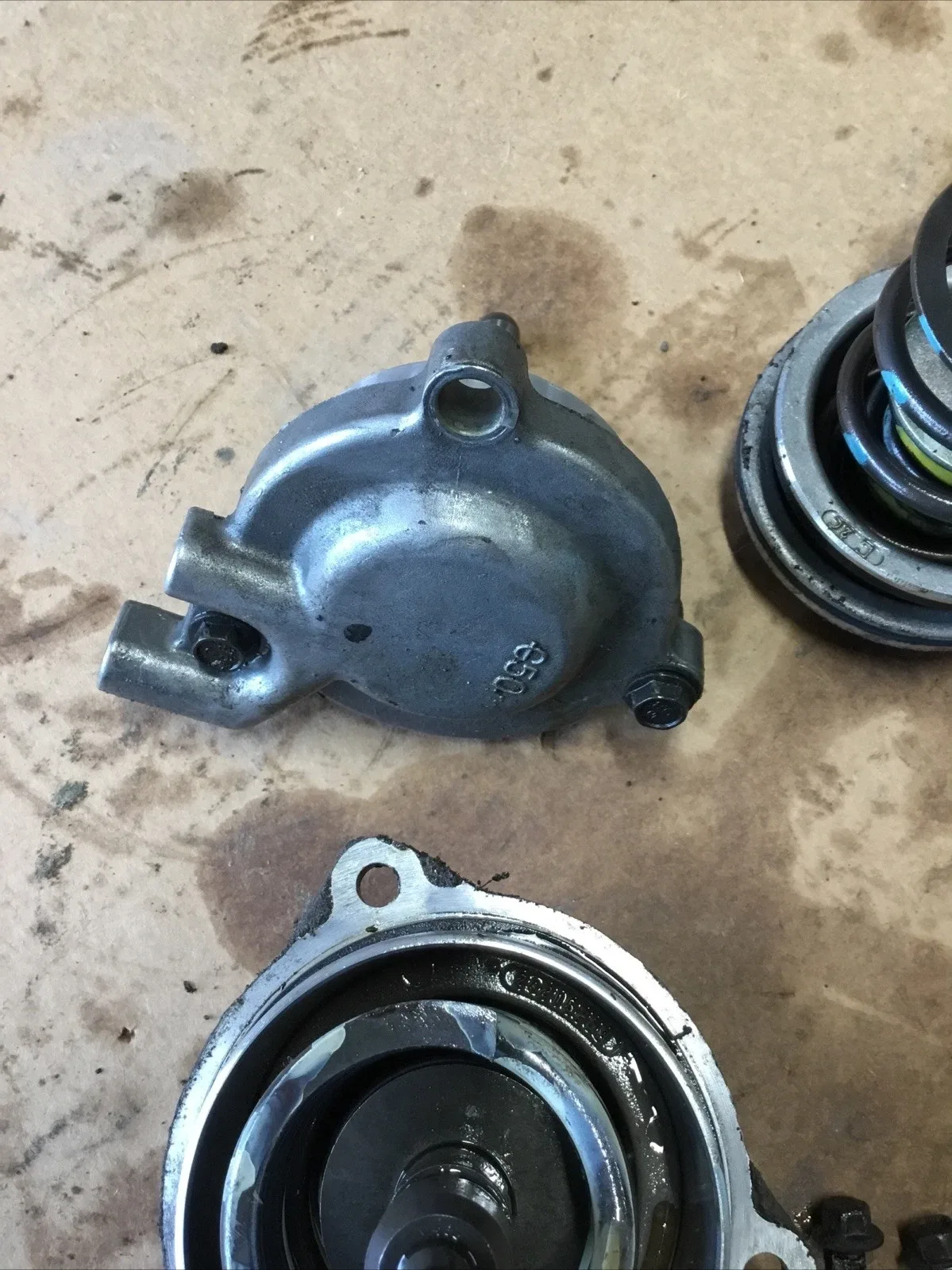2004 Grand PRIX 4T65E Servo Pin Kit OEM image 2