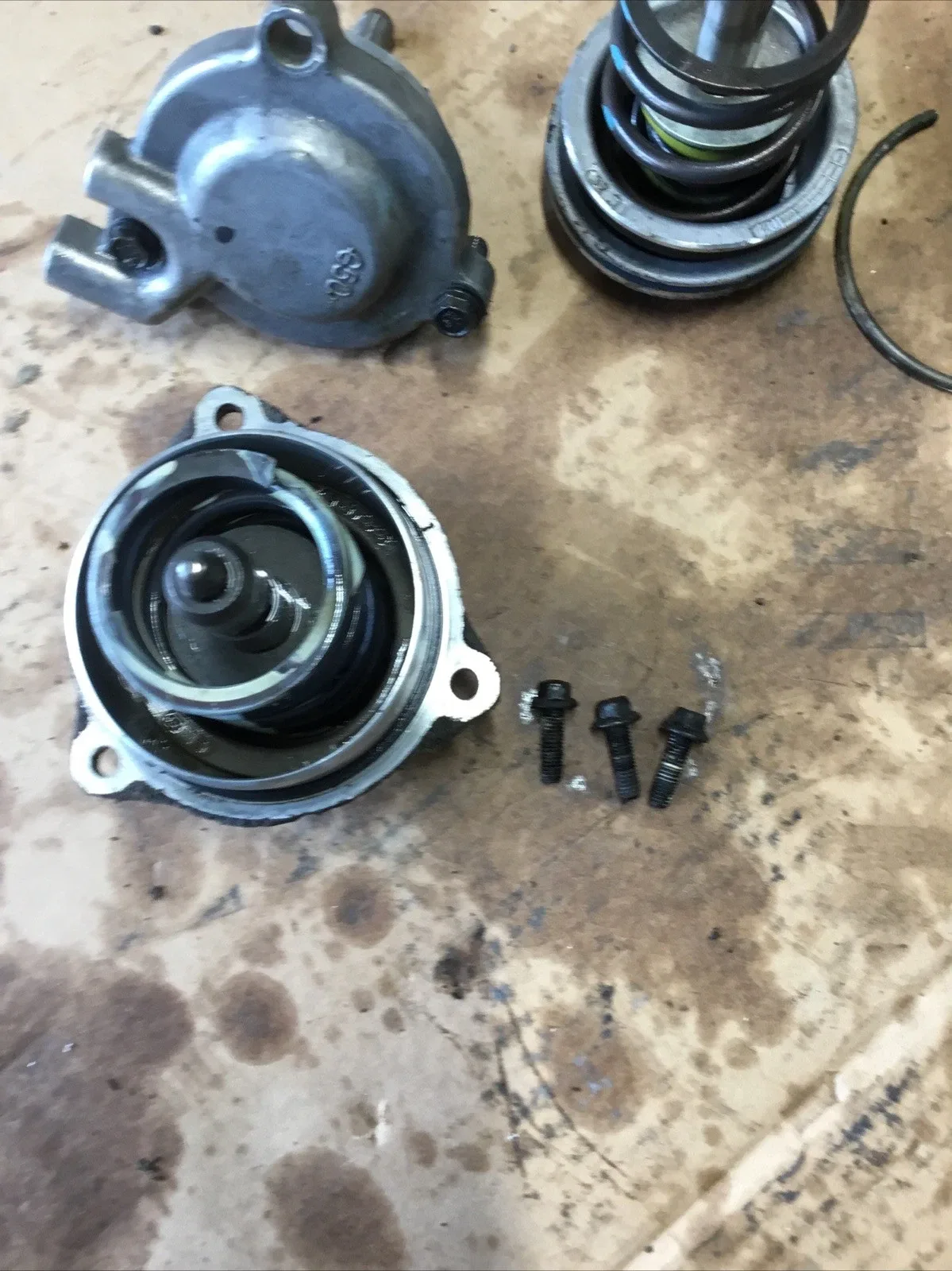 2004 Grand PRIX 4T65E Servo Pin Kit OEM image 4