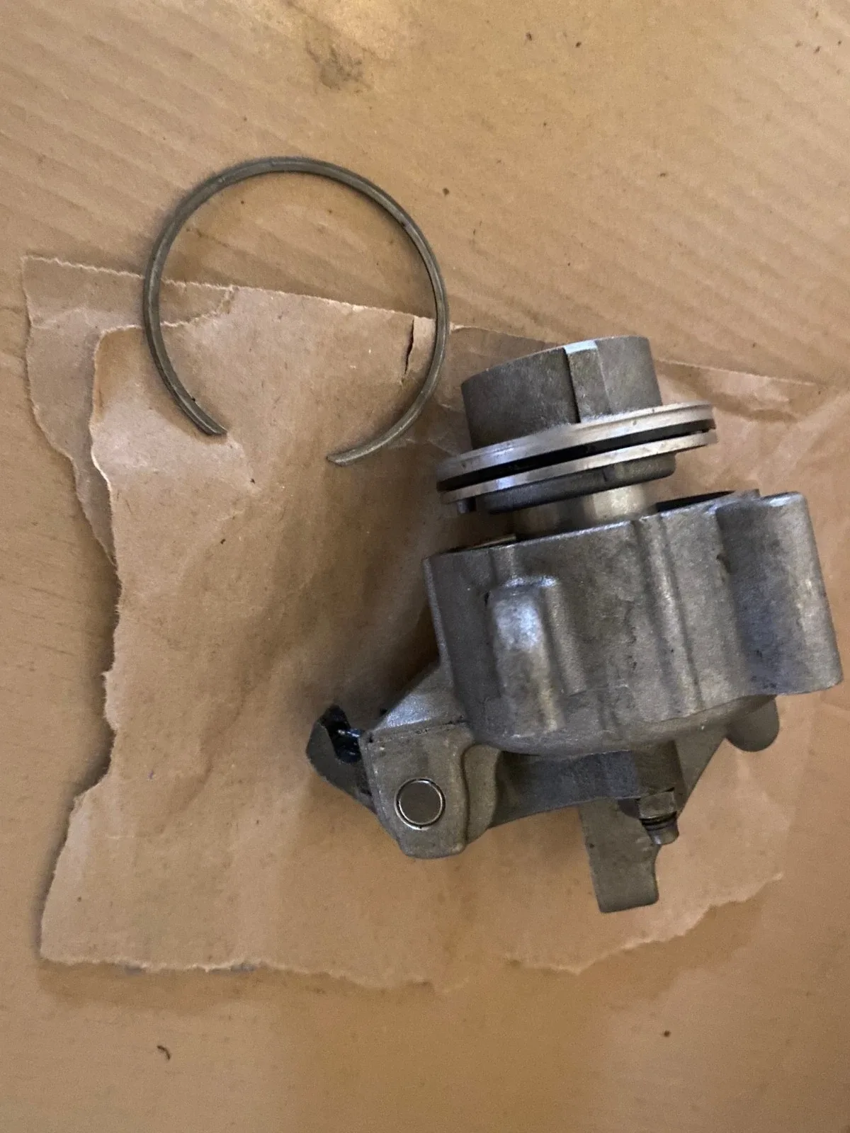 1960s Ford Cruise-O-Matic Front Servo (vacuum, medium case)