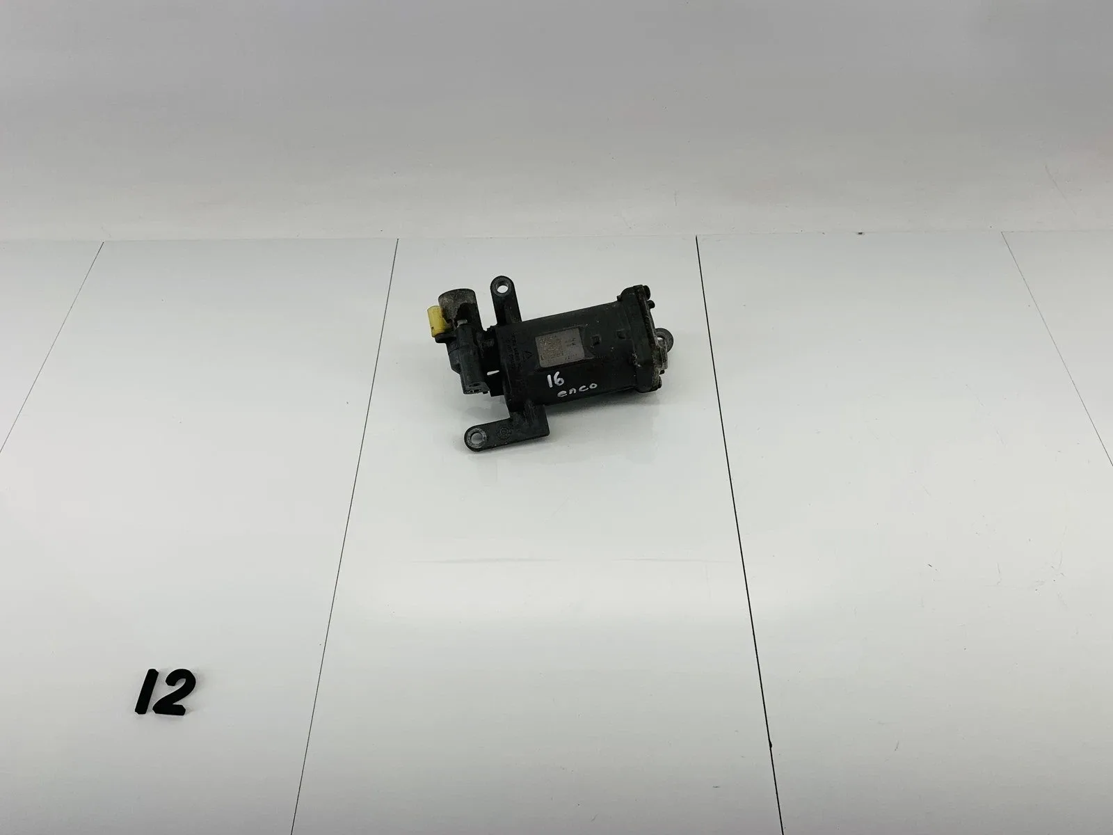 2016-2019 Buick Encore 1.4L AWD Automatic Transmission Servo Accumulator - 24045605