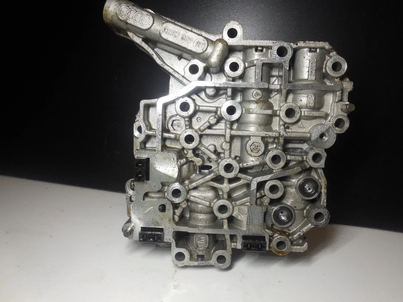 2007 Audi A6/A4 Transmission Valve Body G2B7009