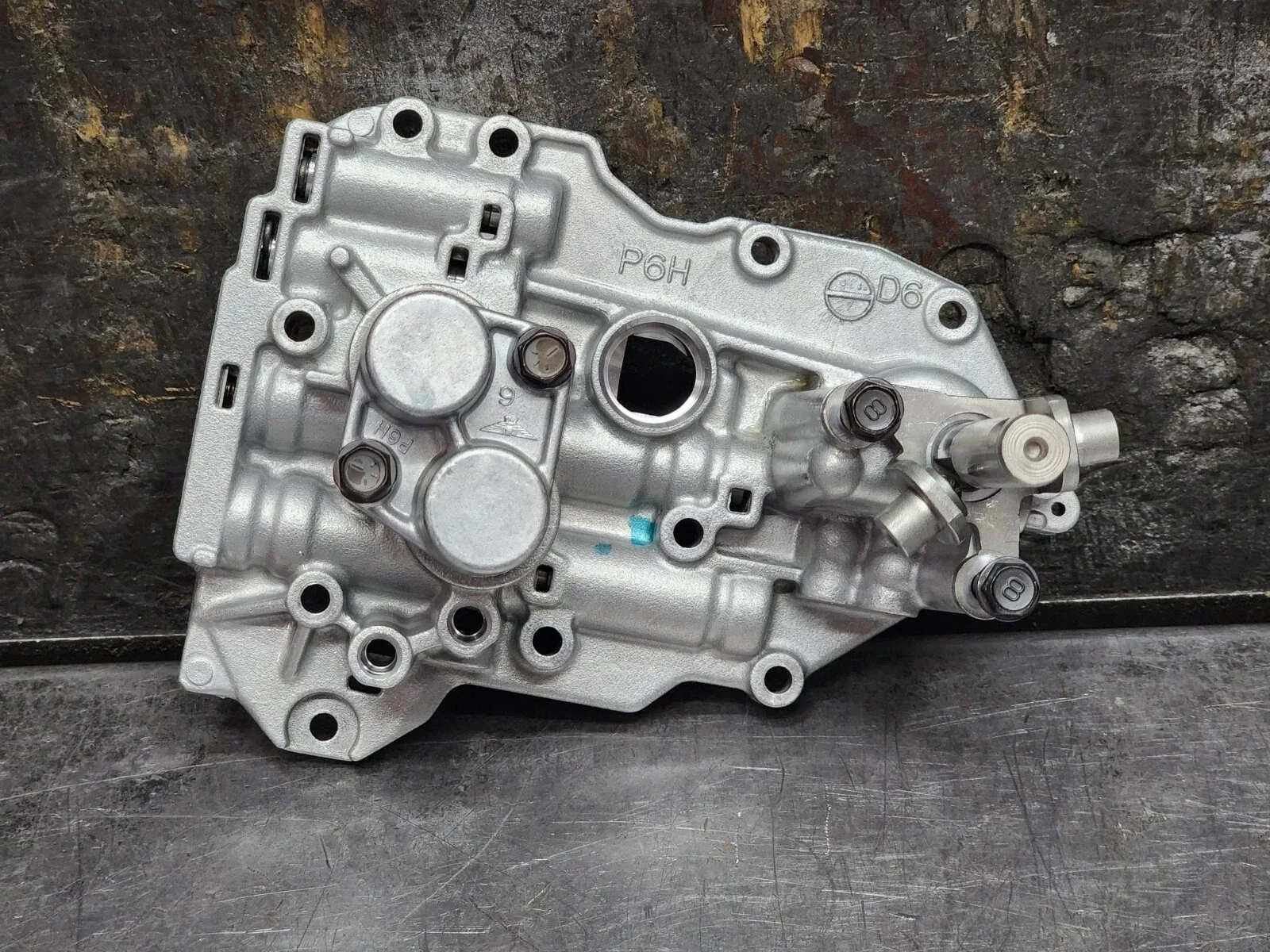 Honda 4-Speed Servo Accumulator (P6H) Remanufactured image 3