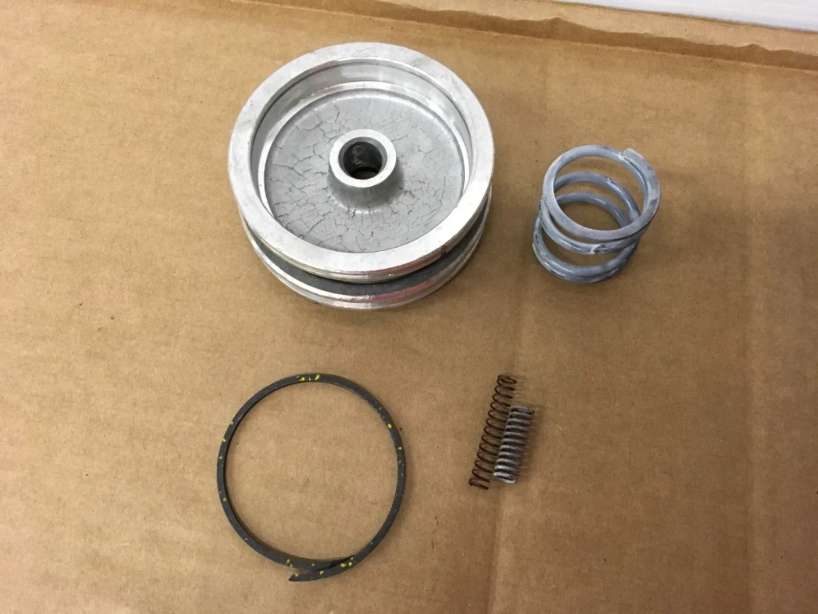 GM 700R-4 Servo Piston Kit MPN 8647988 (NOS) image 3