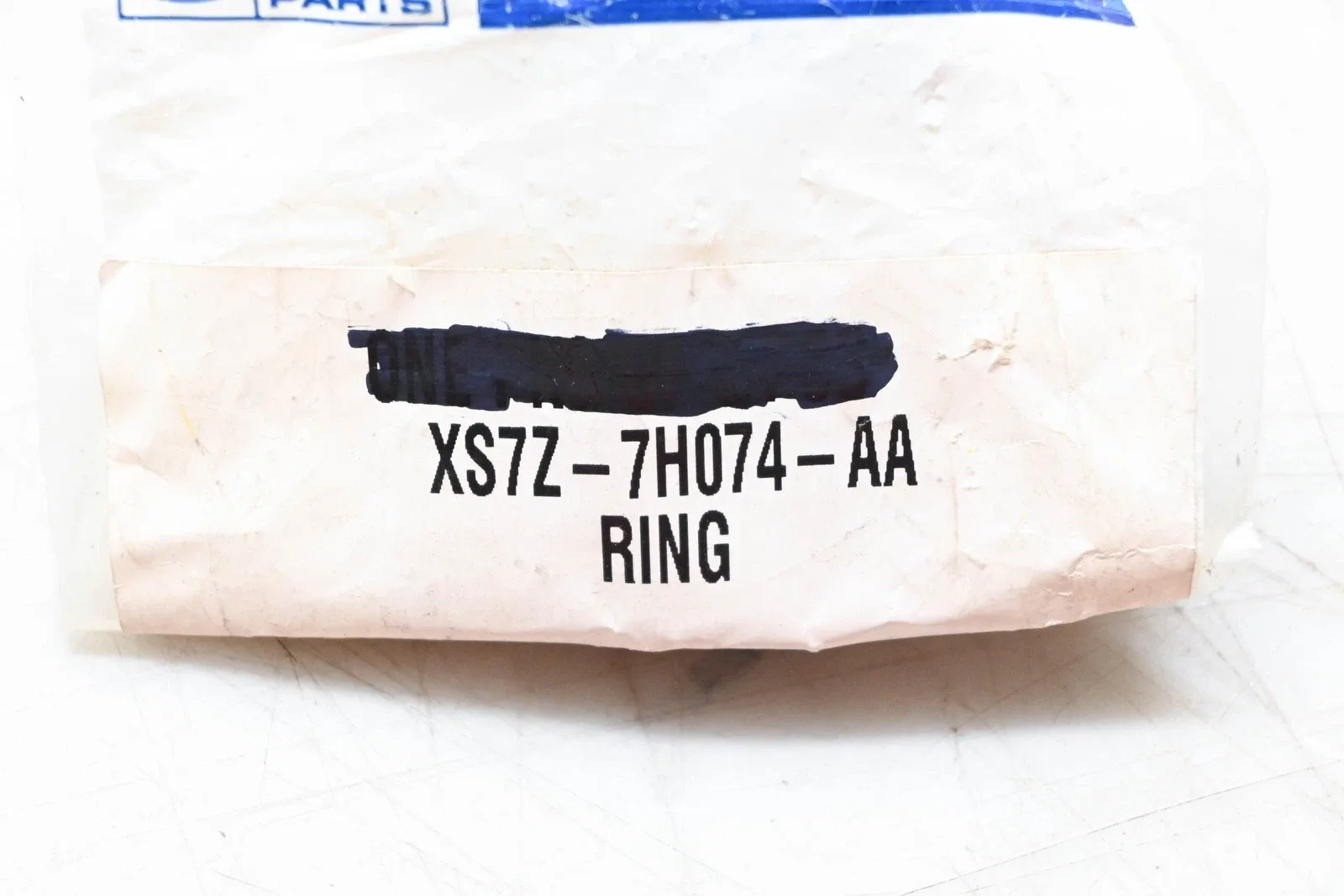 New OEM Ford XS7Z-7H074-AA Transmission Servo Cover Snap Ring NOS image 3