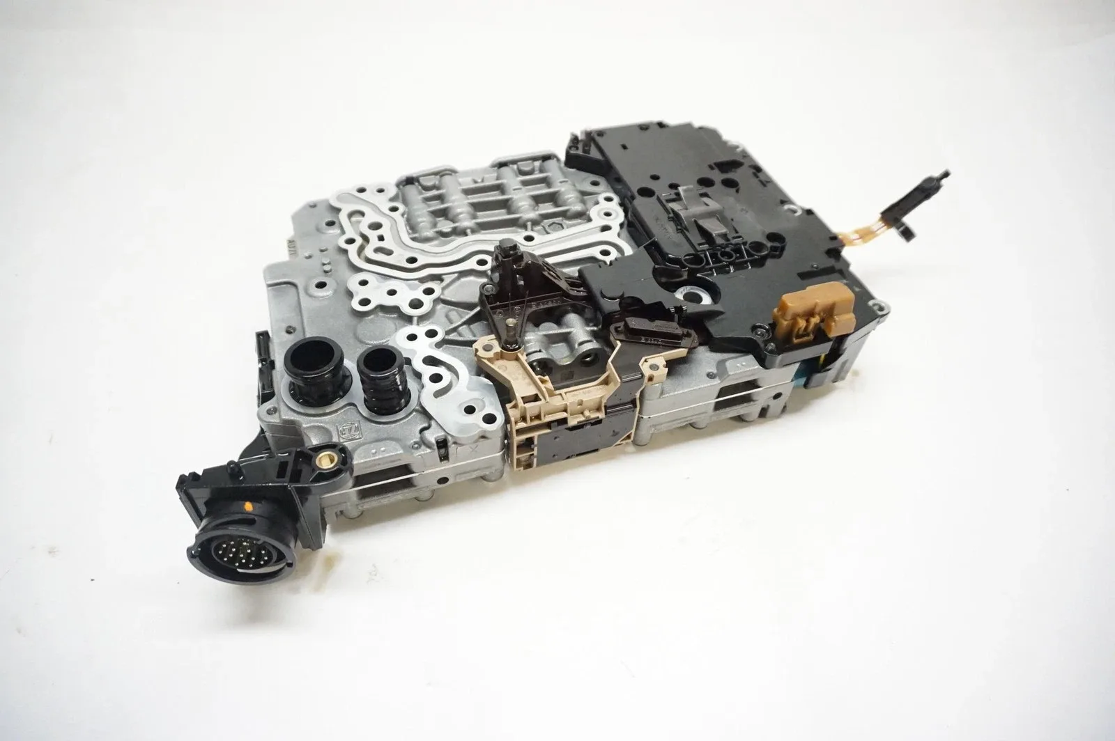 2017 Audi SQ5 Transmission Valve Body / Mechatronic 8R0927158AB image 2