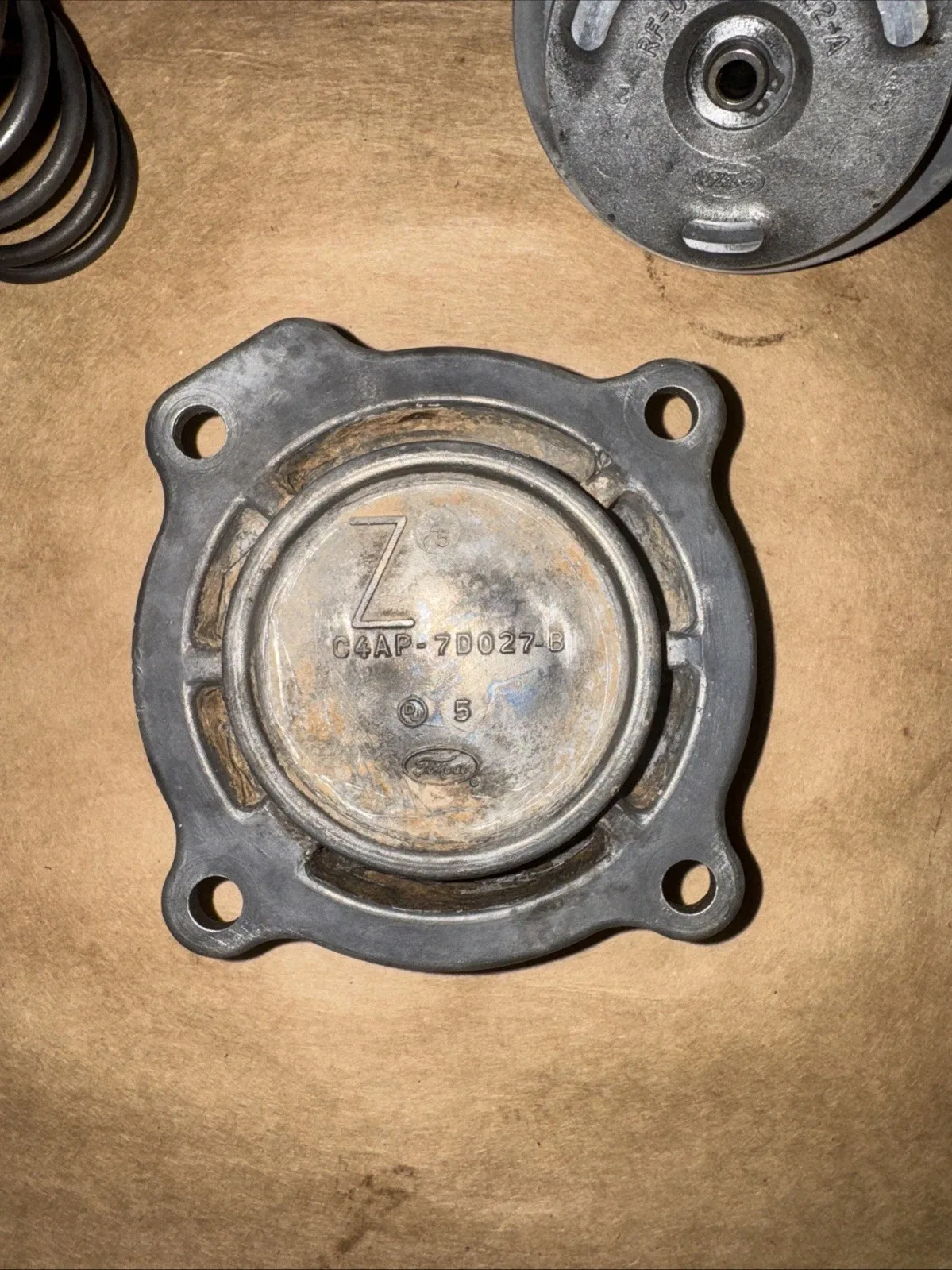 Ford C4 Intermediate Servo & Cap (Used) - Servo Assembly image 2