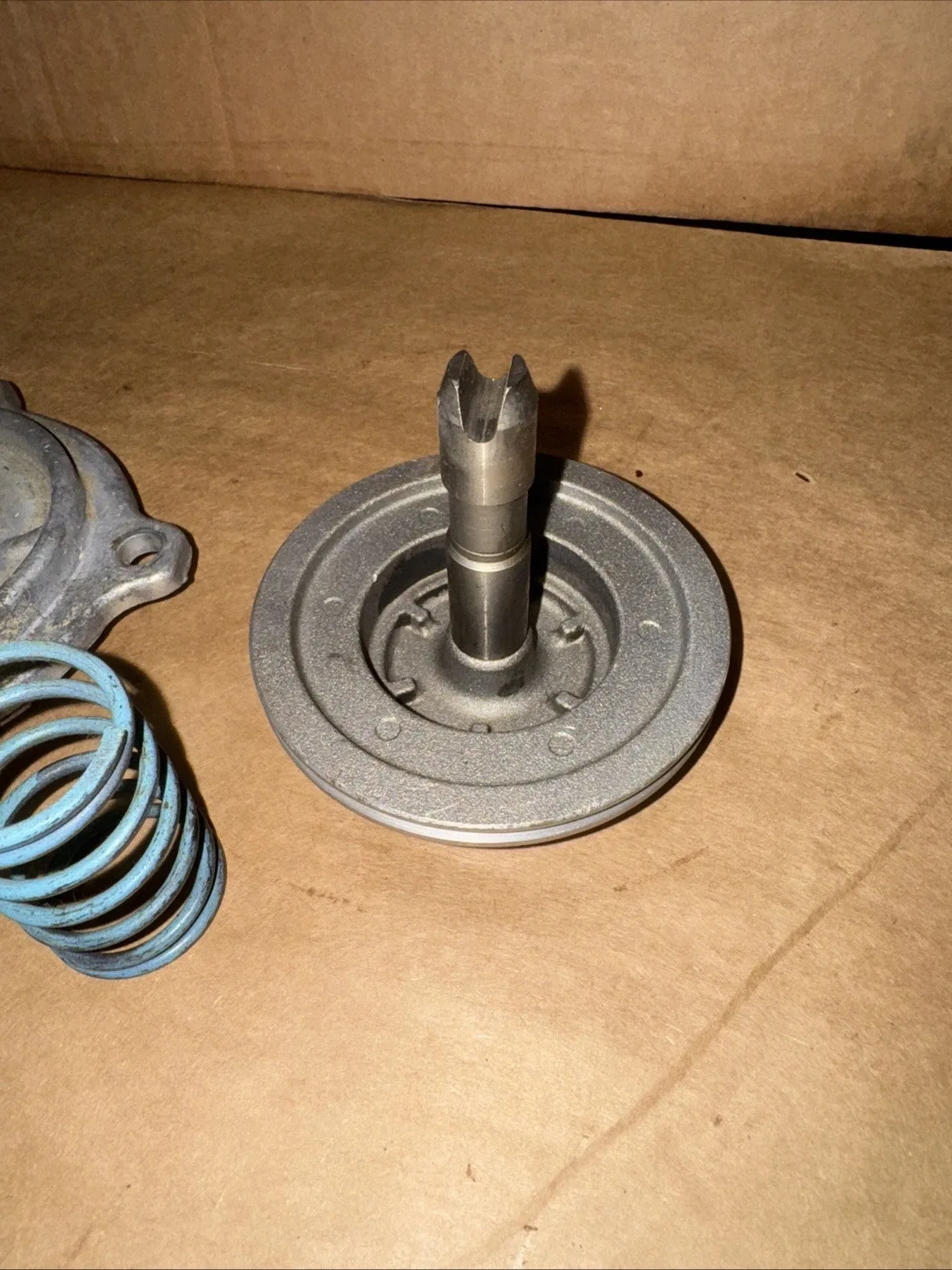Ford C4 Intermediate Servo & Cap, Cast O image 3