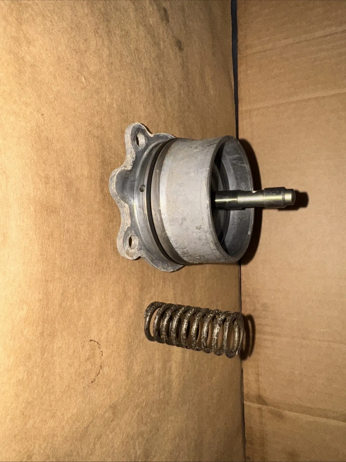 Ford C6 Intermediate Servo & Cap, Cast N