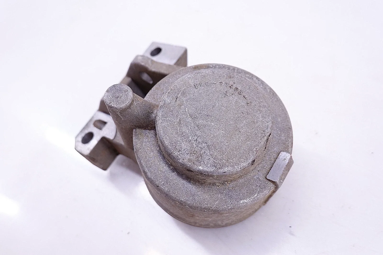 Fordomatic Rear Servo Housing PBB-77405-A (C54-4) - Ford NOS image 3