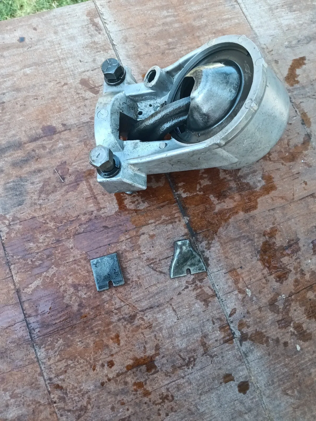 Ford O Matic Rear Servo 1956 Small Case And Feet For Band