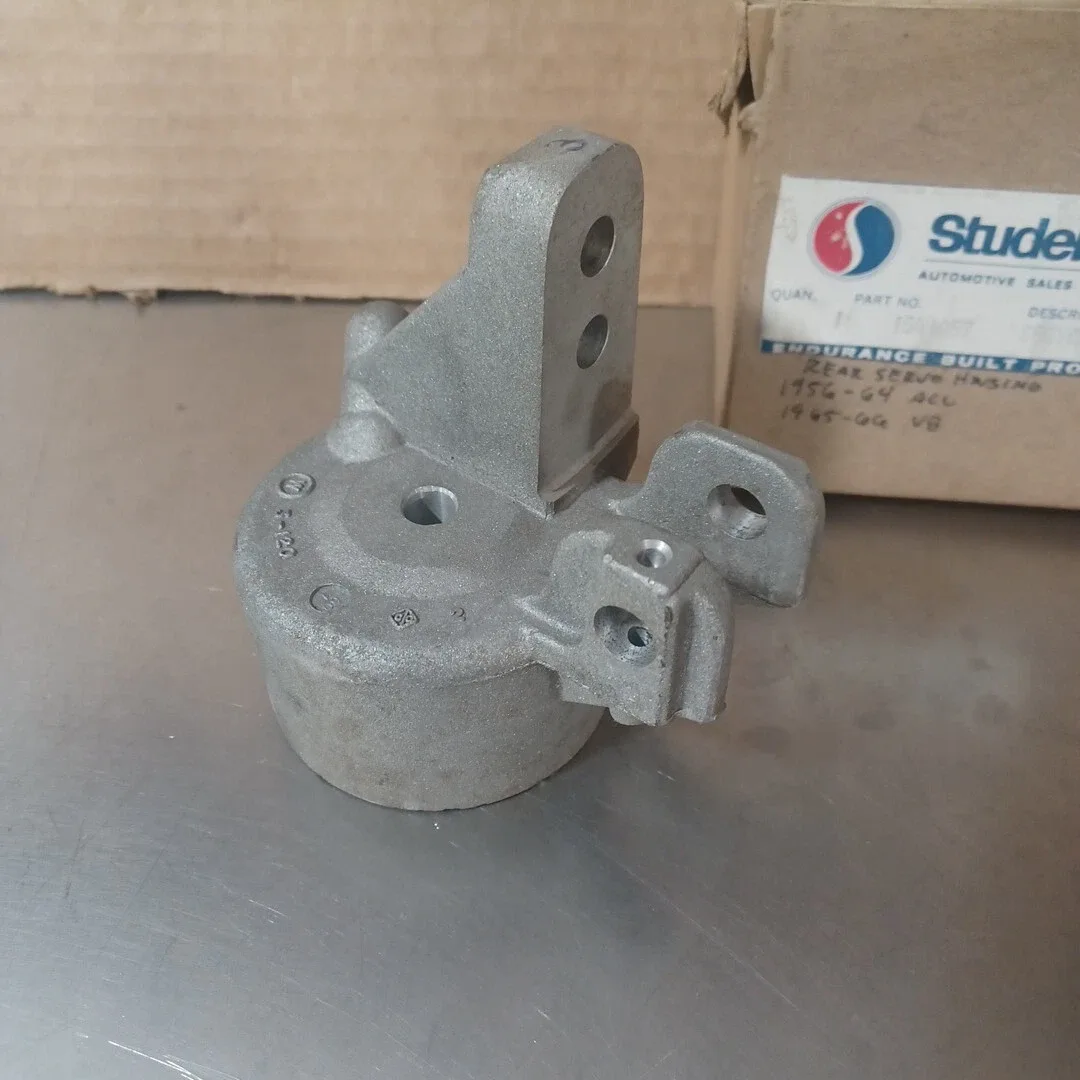 1956-1964 Studebaker Flightomatic Rear Servo Housing MPN 1541057 image 2