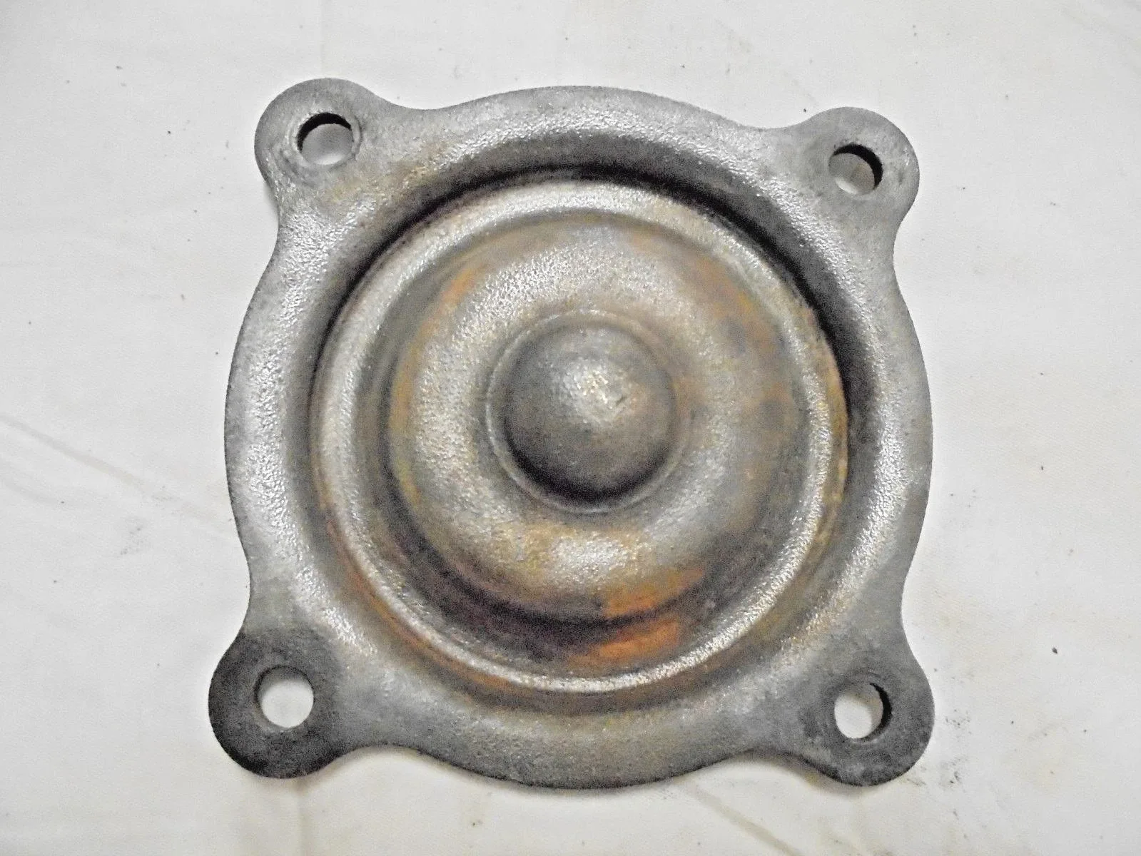 1965-1986 Mustang C4 Transmission Low & Reverse Servo Band Cover image 2