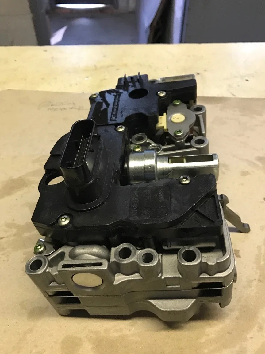 Saturn Vue / Ion CVT VT-20/VT25-E Valve Body - 24224937