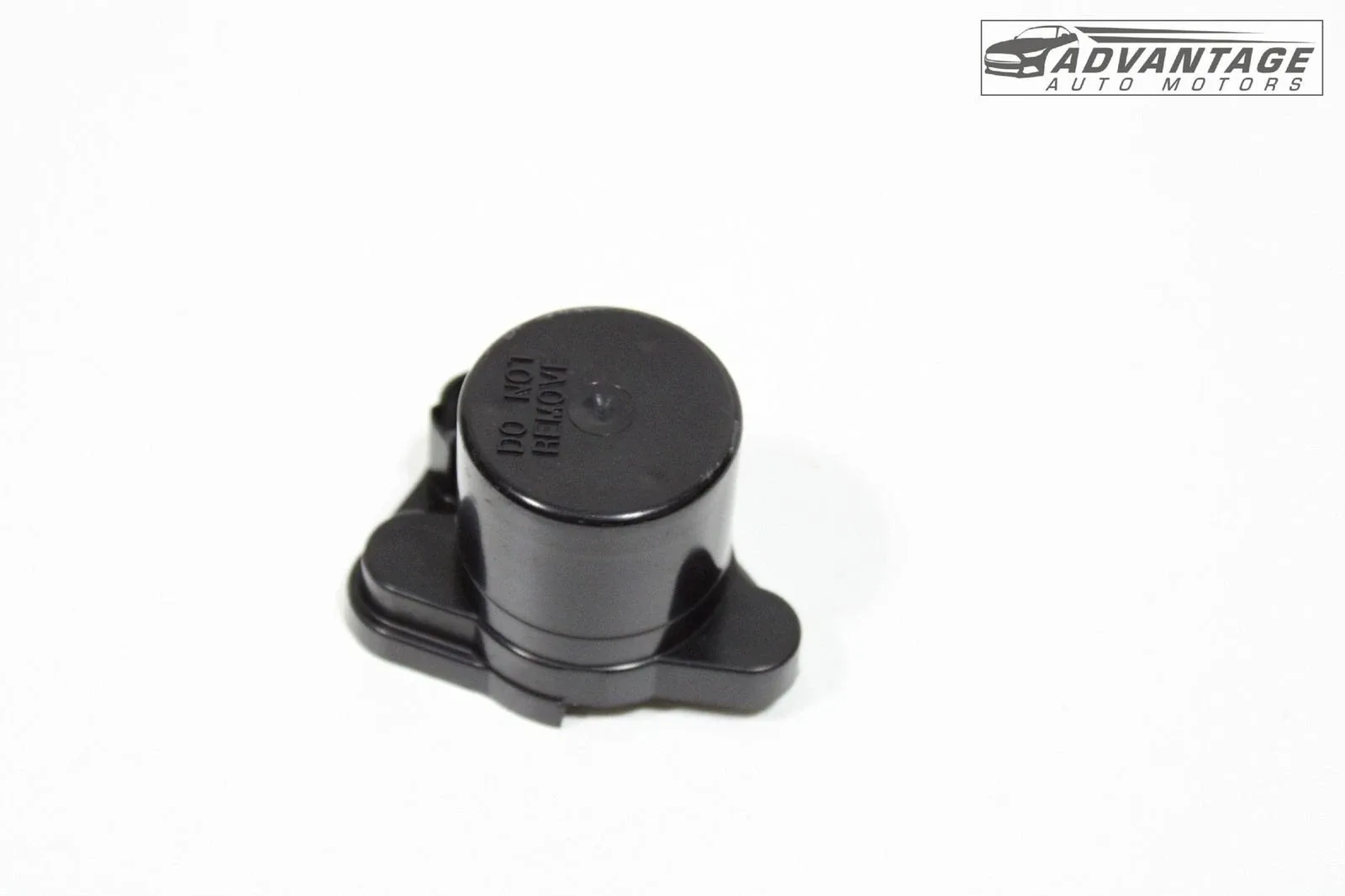 2020-2022 Chevy Equinox Transmission Servo Cap OEM image 3