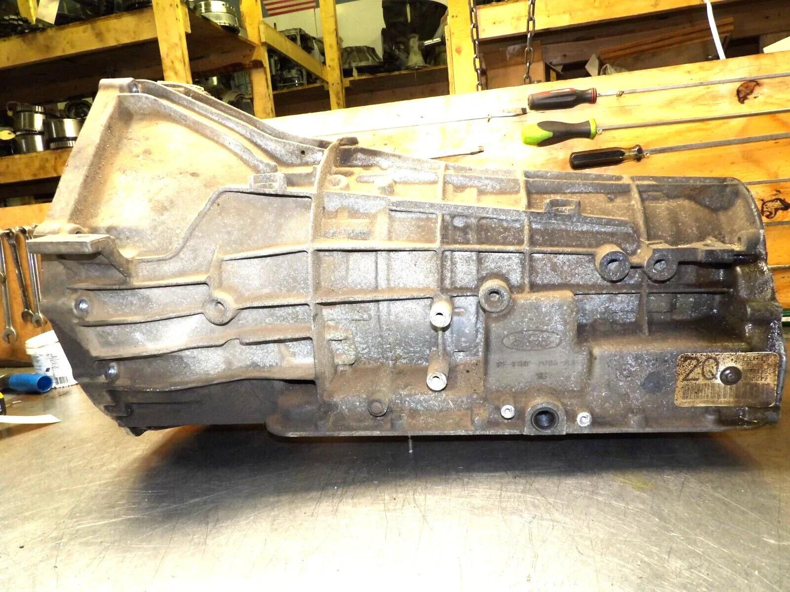 Ford  E4OD Automatic Transmission   351W Small Block  "  Case  "  Very Good  471
