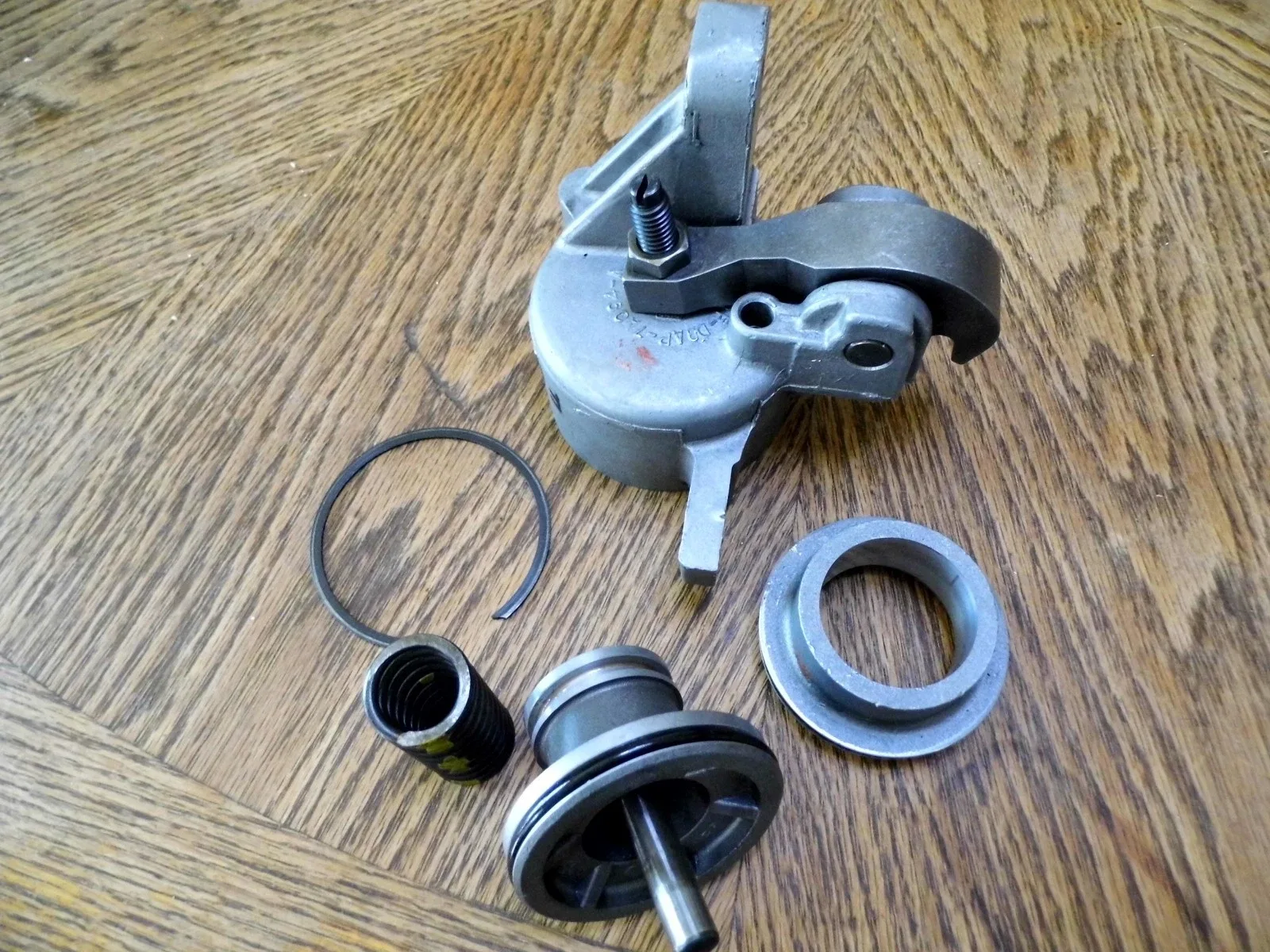 Ford FMX Transmission Front Band Servo Assembly image 2