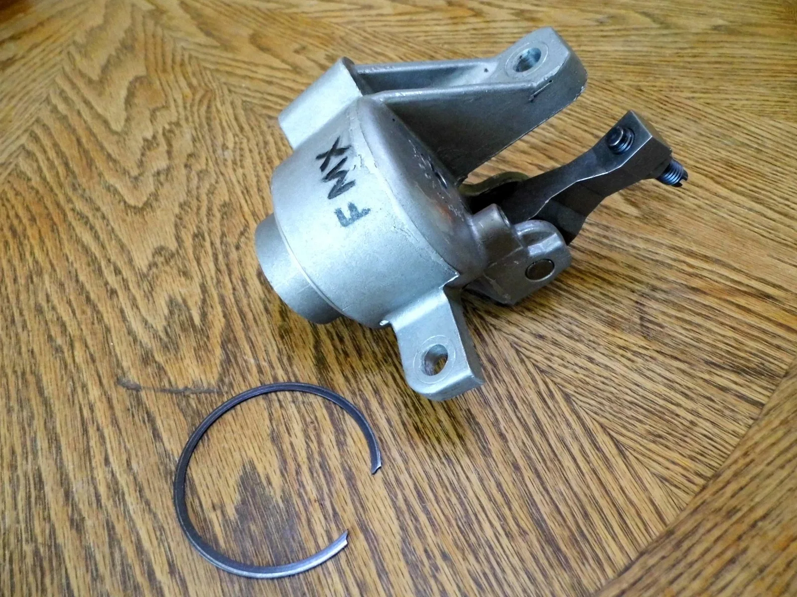 Ford FMX Transmission Front Band Servo Assembly