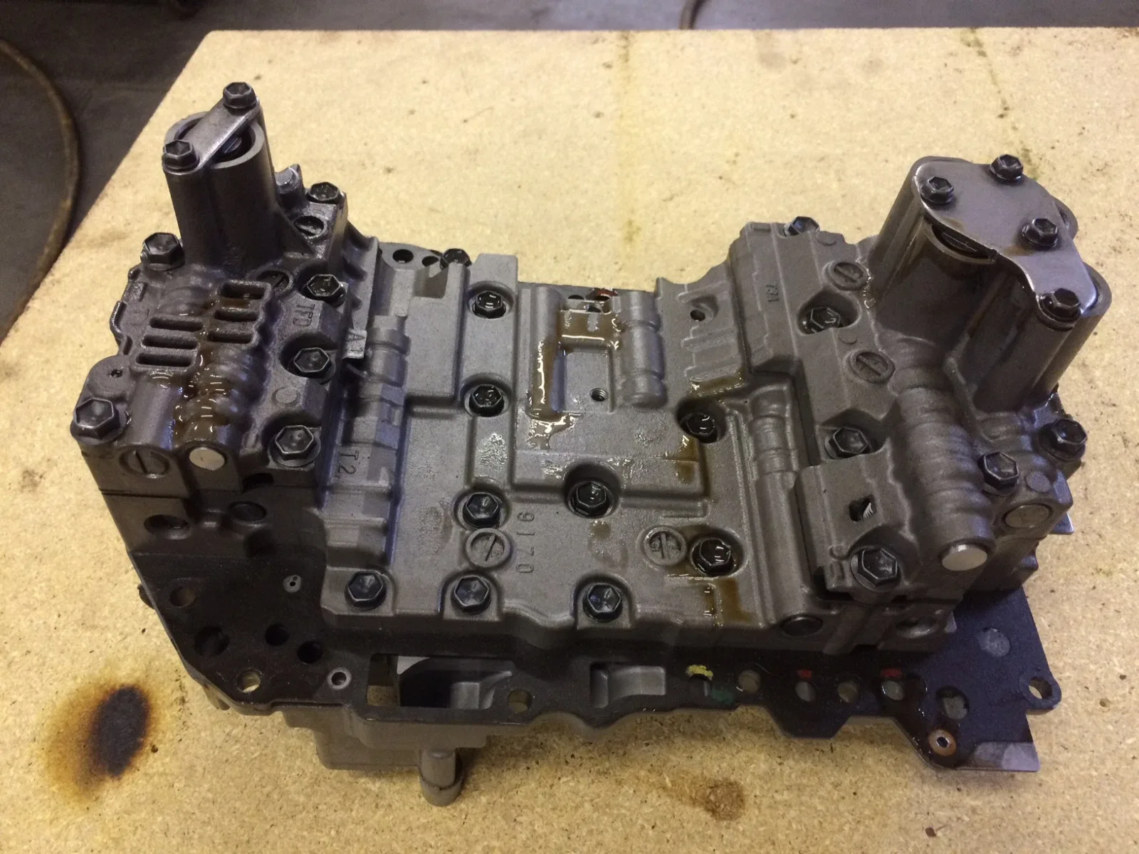 2006 Volkswagen Jetta 2.5 Automatic Valve Body 0.9G image 3