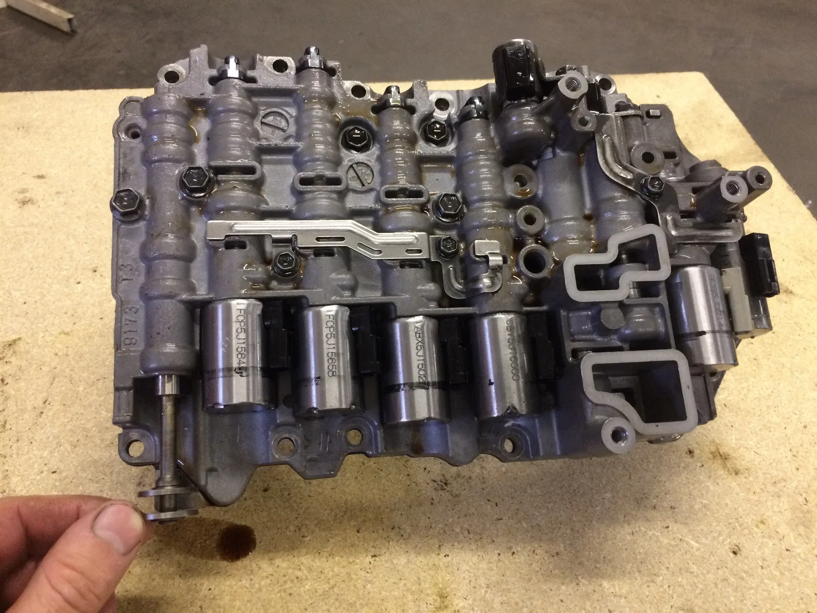 2006 Volkswagen Jetta 2.5 Automatic Valve Body 0.9G