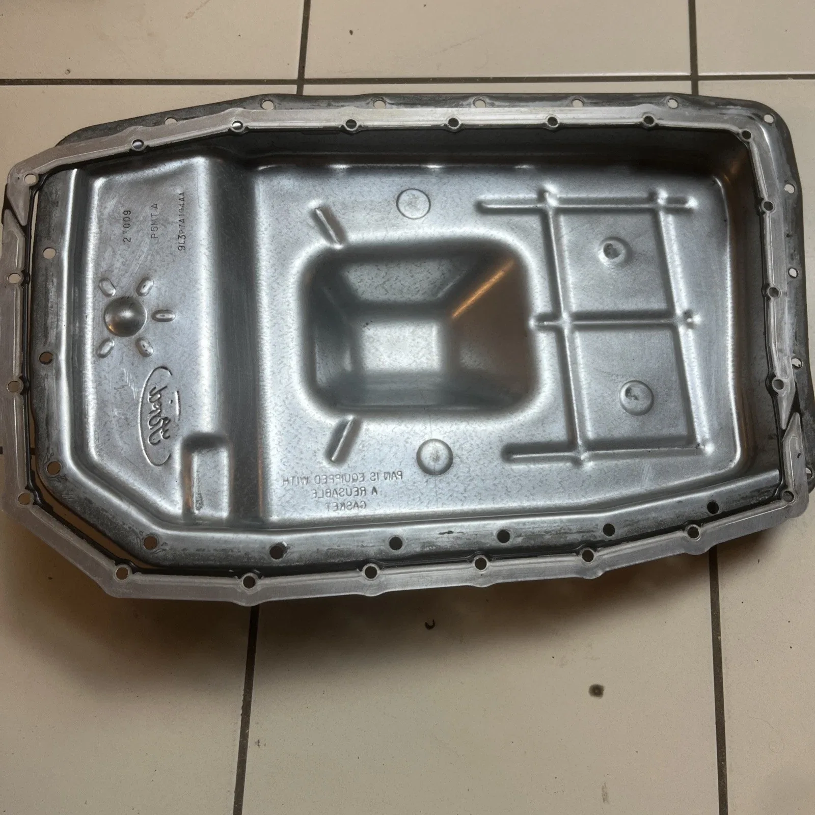 Ford 6R60/6R80 Transmission Oil Pan 9L3P-7A194-AA (Used)