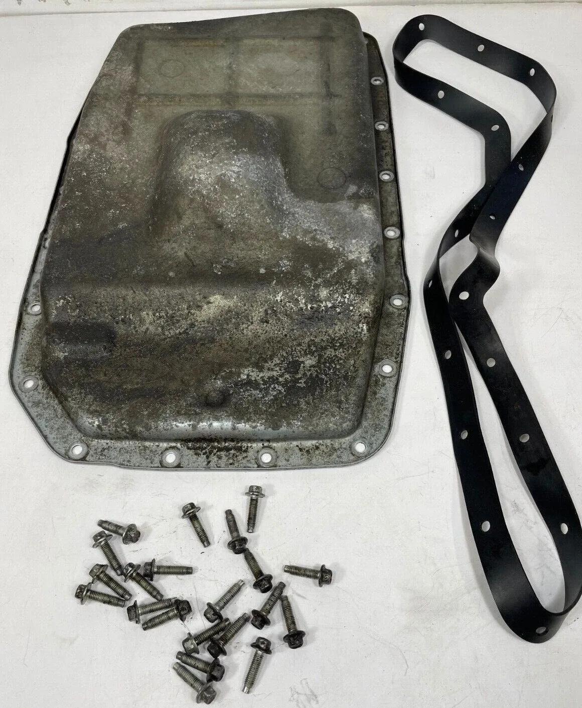 2007-2010 Ford / Lincoln / Mercury Transmission Pan 9L3Z-7A194-A OEM