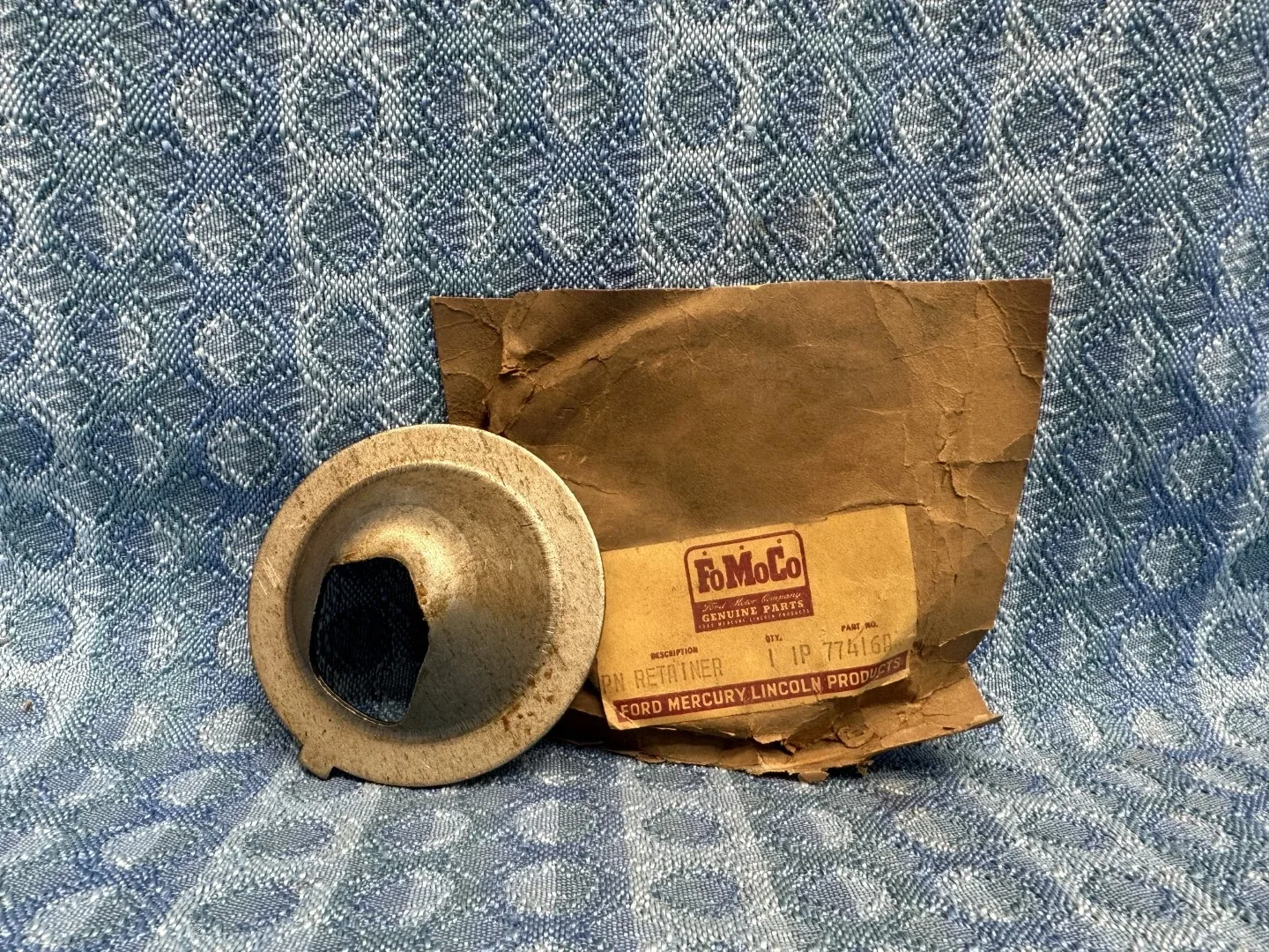 1951-1954 Ford Fordomatic Rear Band Servo Spring Retainer 1P-77416A (NOS)