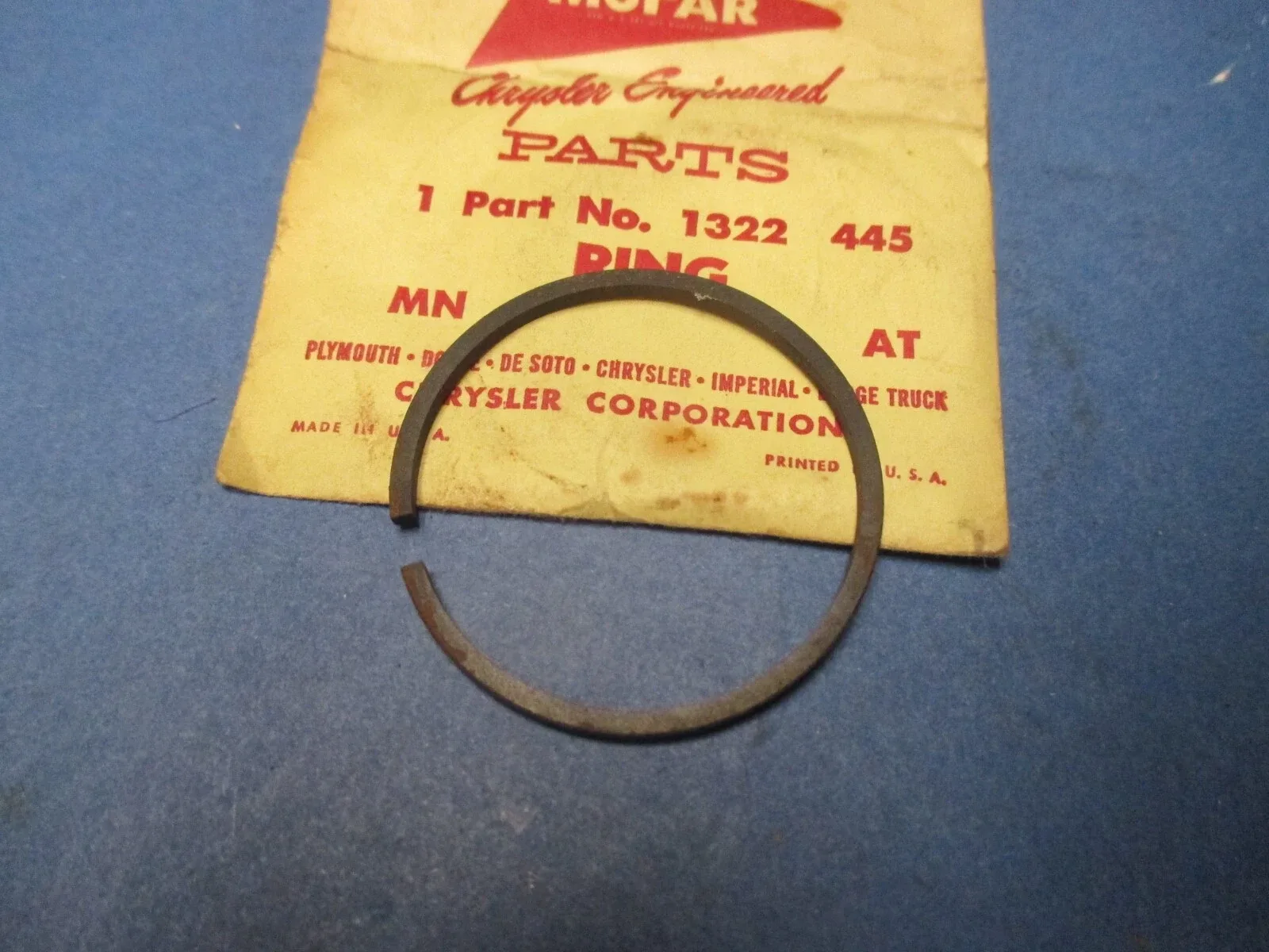 ring,auto.trans.intermediate trans.servo w/powerflite 55-61 mopars 1322445
