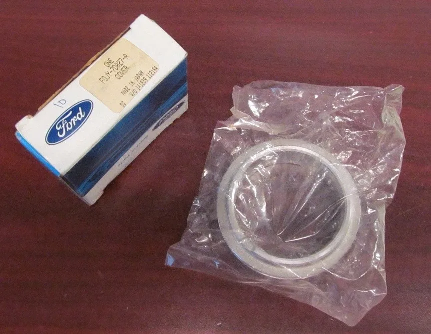 1990-1994 Mercury Capri Automatic Transmission Servo Cover F0JY-7D027-A image 4