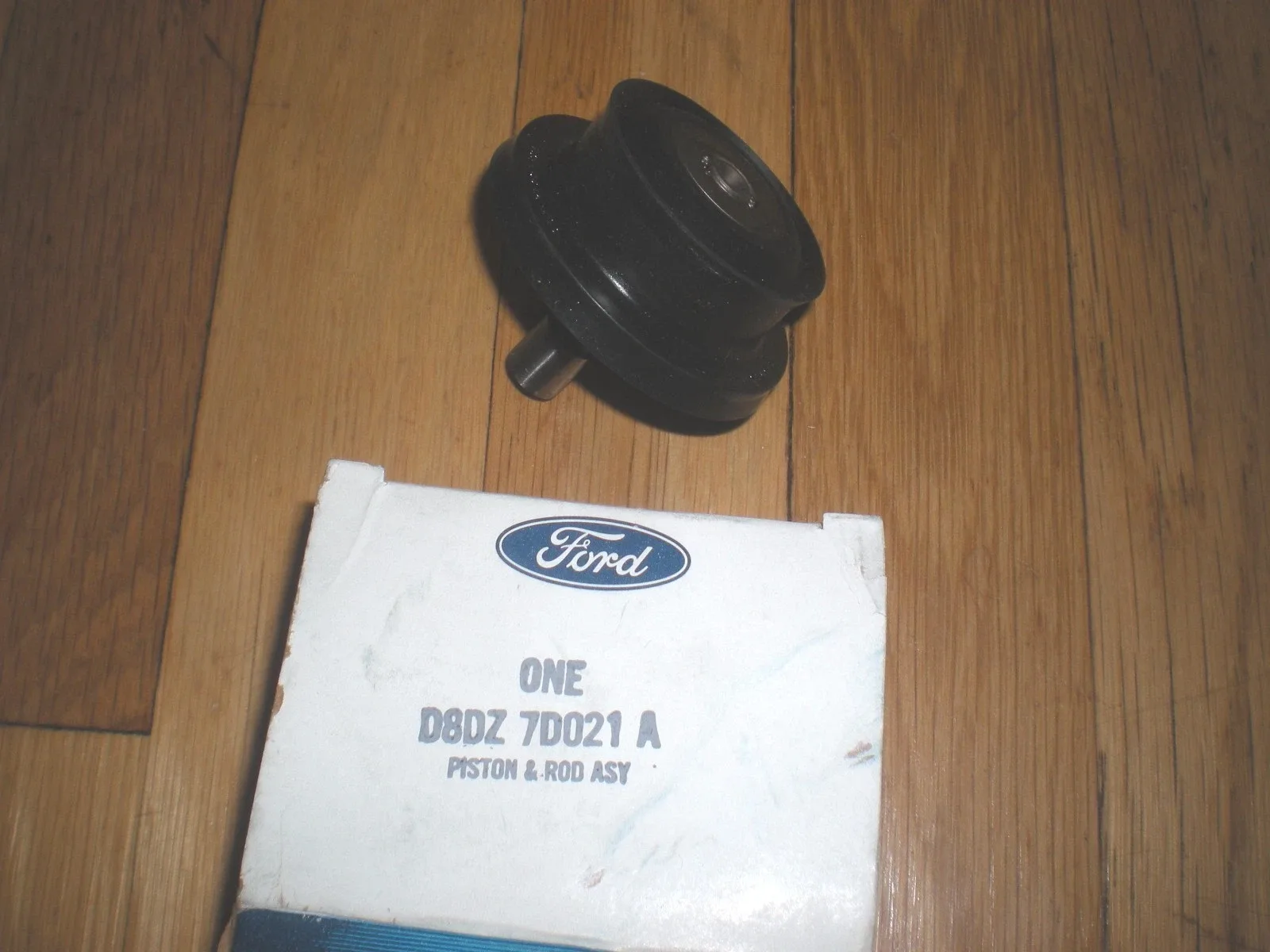 1975-1979 Ford Mustang C3 Intermediate Band Servo D8DZ-7D021-A