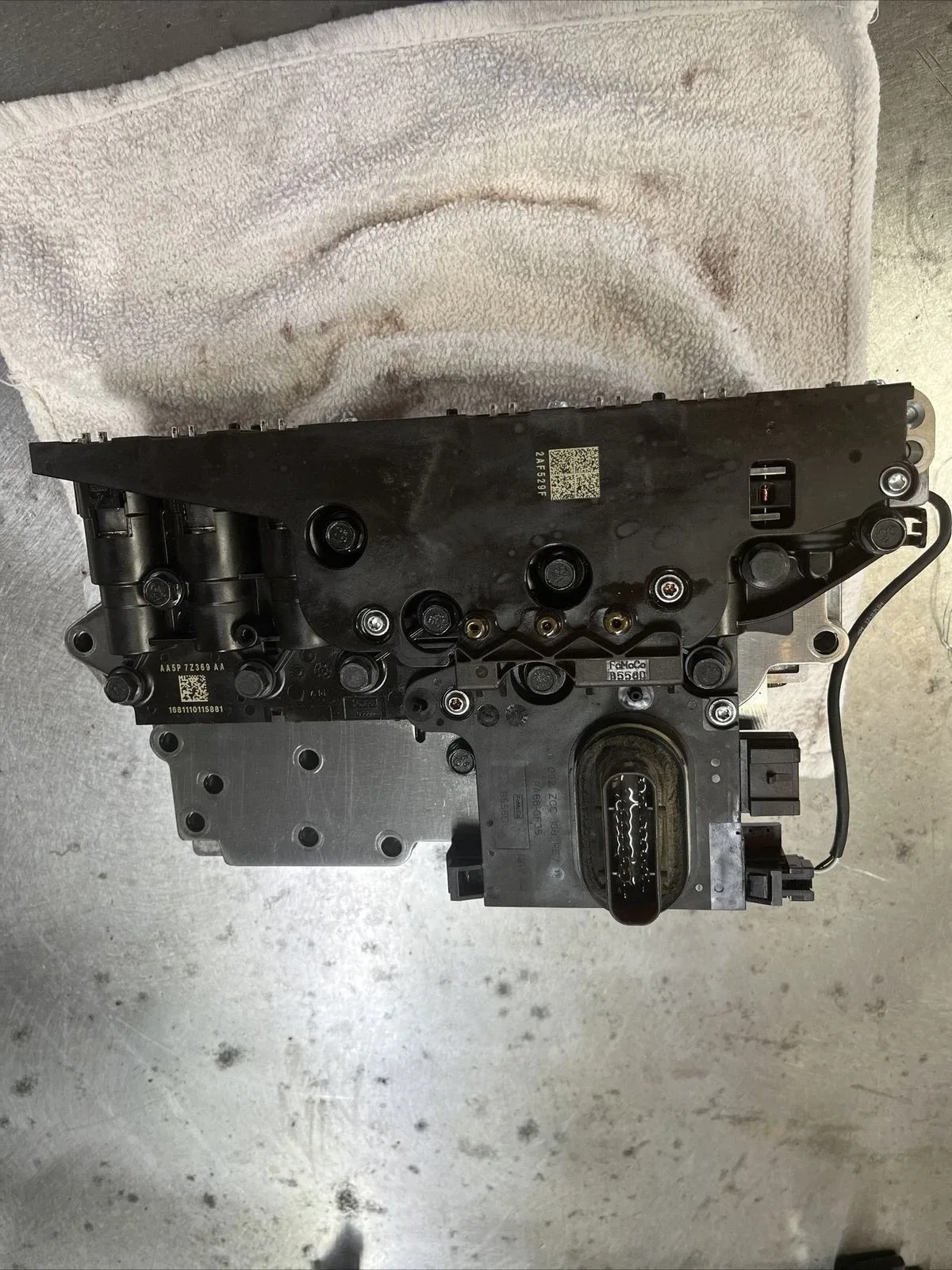 2011 Ford Edge Valve Body 3.5L V6 - BSAAP5P 7A092 AA image 3