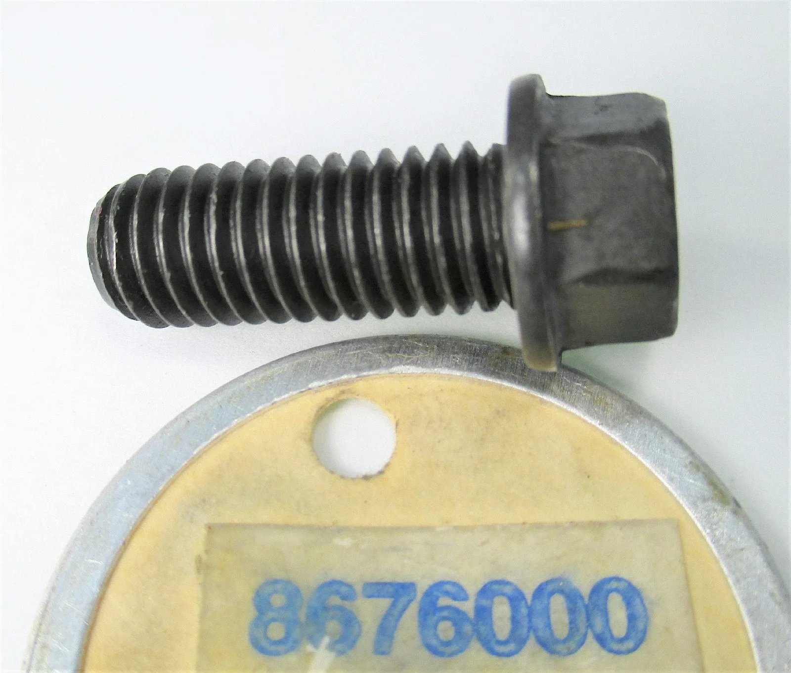 GM ACDelco 8676000 Servo Cover Bolts — General Motors Transmission image 2