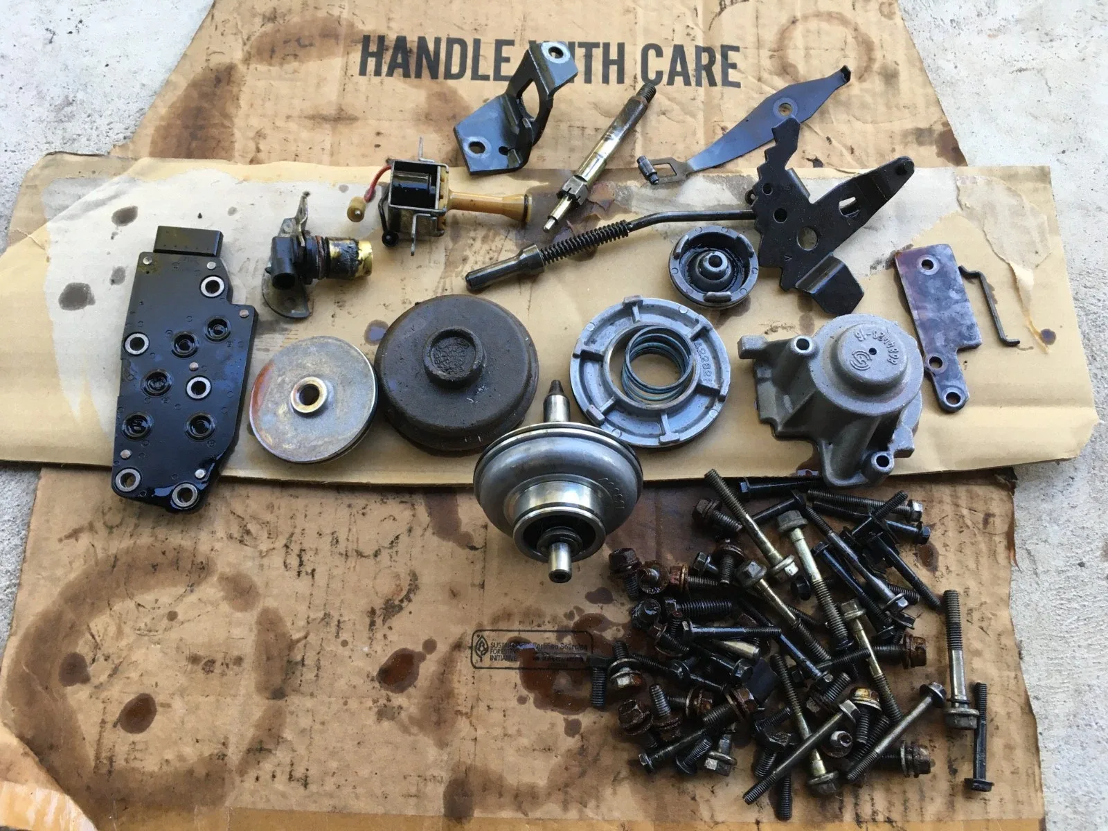 1997 Chevy 4L60E Transmission Parts – Bolts, Shift Linkage, Accumulator Valve, Servo