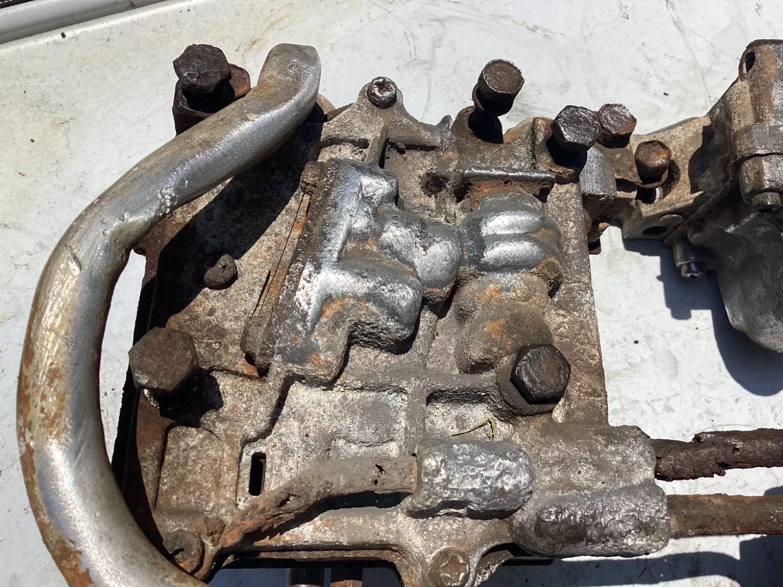 Ford FMX Valve Body with Servo & Oil Pressure Regulator - Used image 2