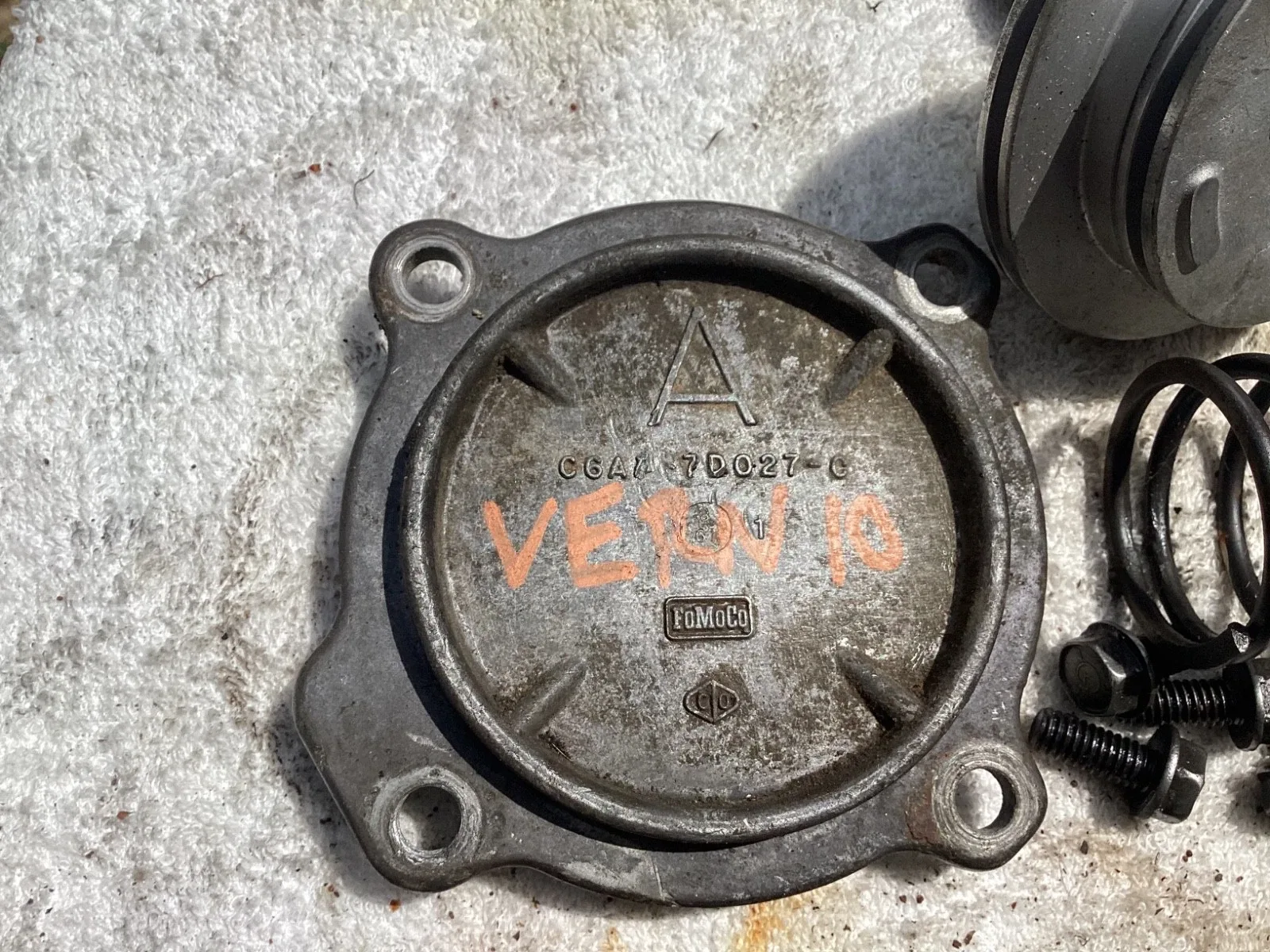 Ford  C4 Auto Trans A Servo     OEM Used     with Spring & Bolts image 2